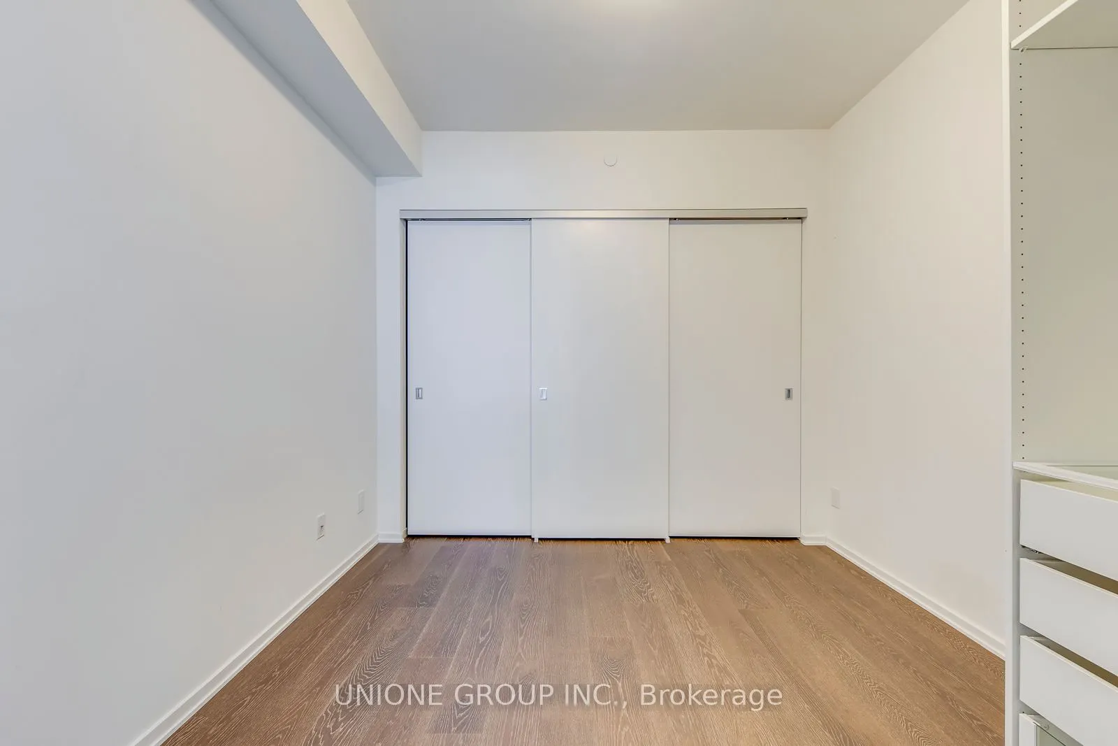 1 Bloor Street E, #5908