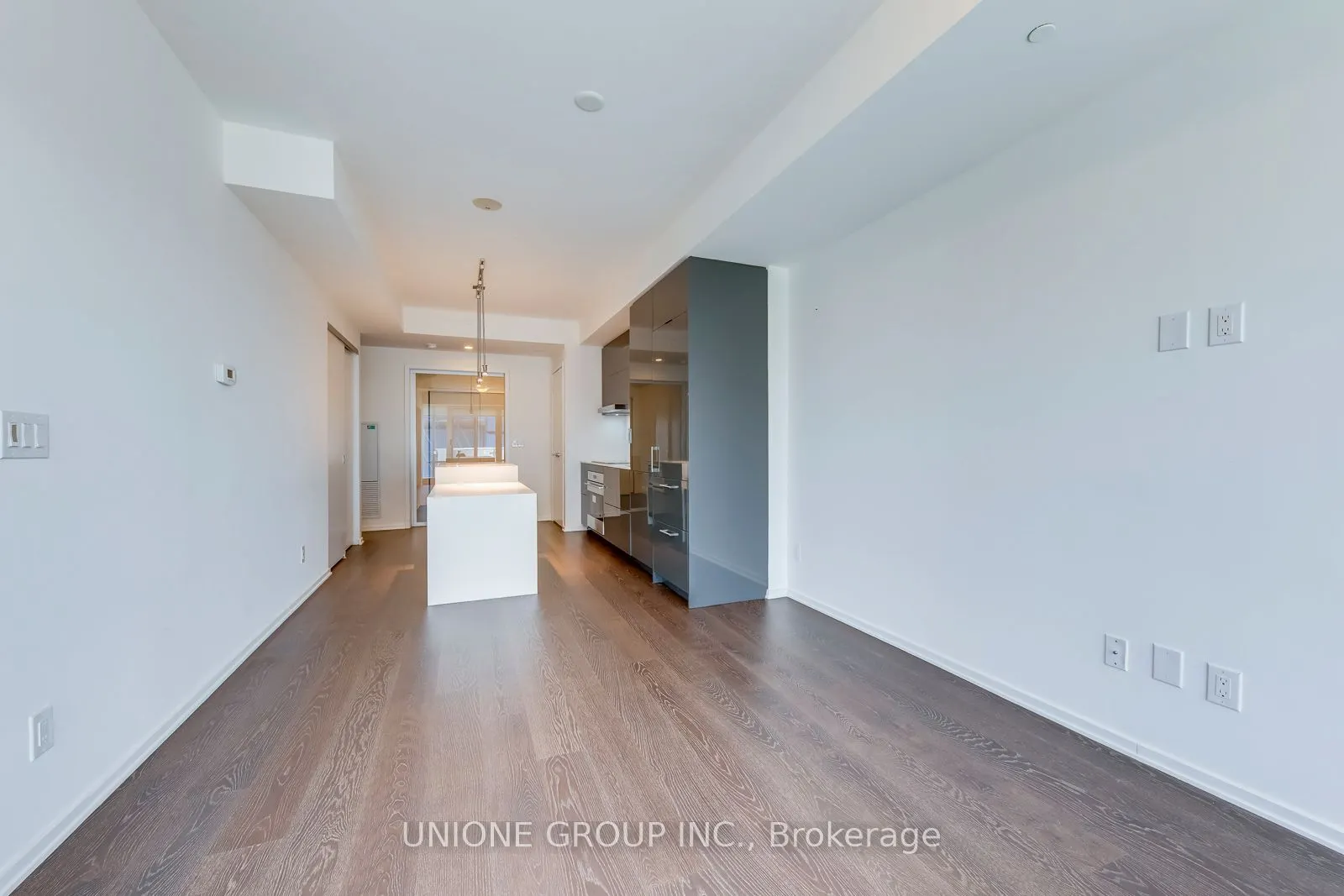 1 Bloor Street E, #5908