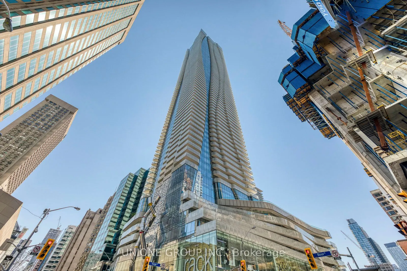 1 Bloor Street E, #5908