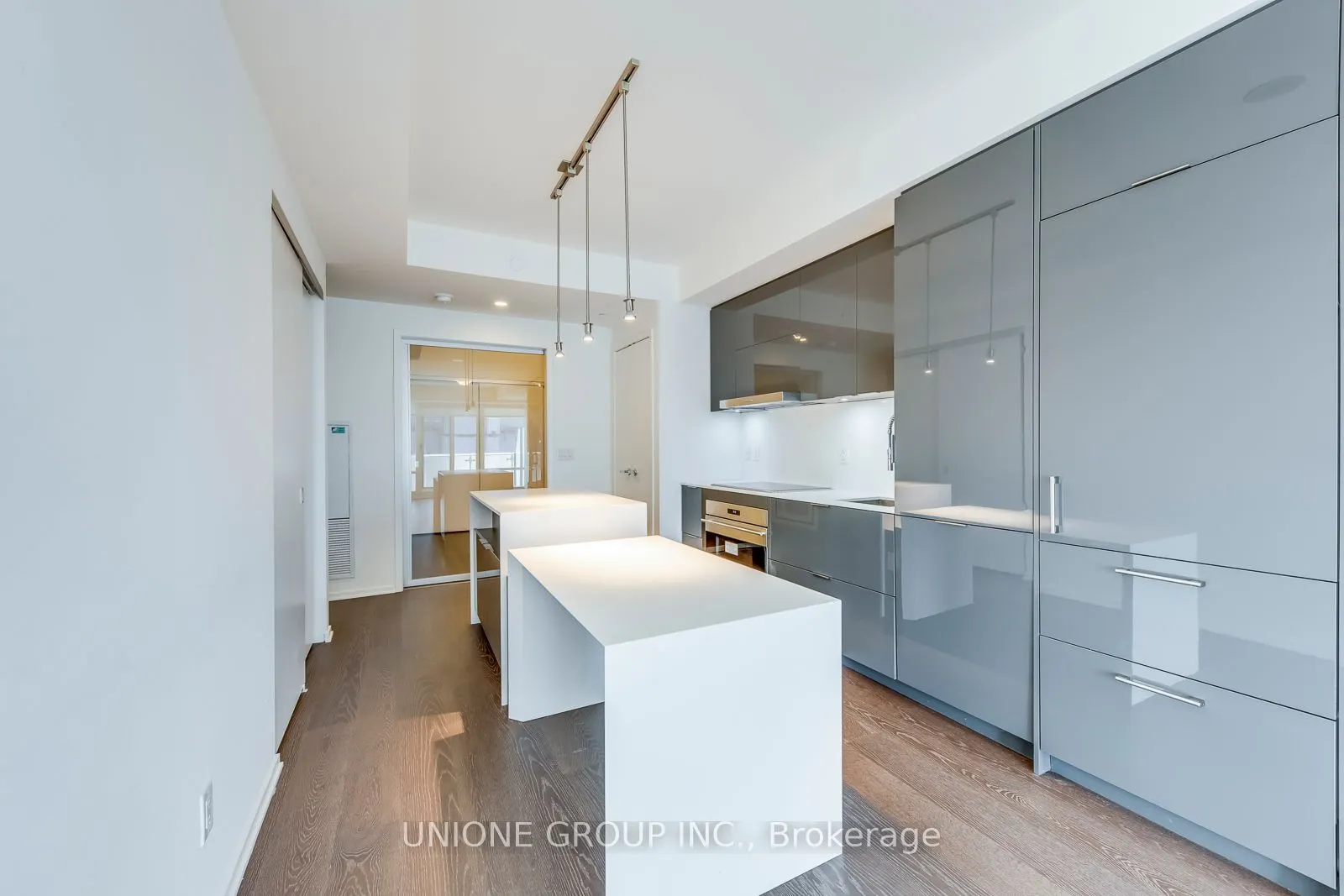 1 Bloor Street E, #5908
