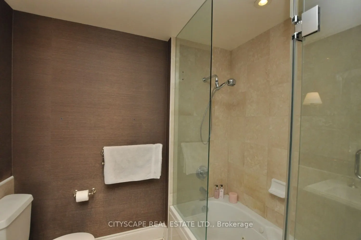 102 Bloor Street, #806