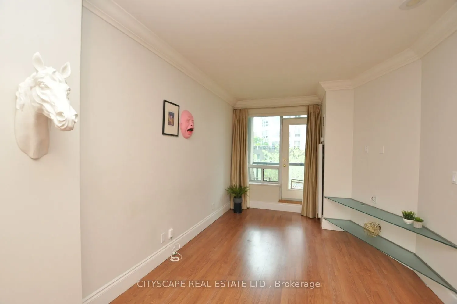102 Bloor Street, #806
