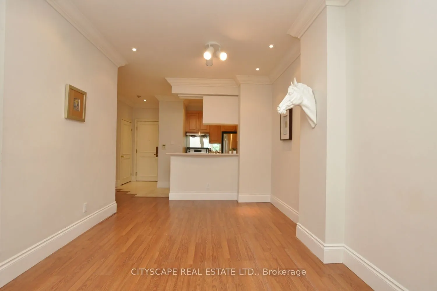 102 Bloor Street, #806