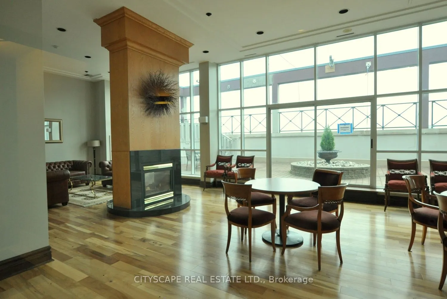 102 Bloor Street, #806