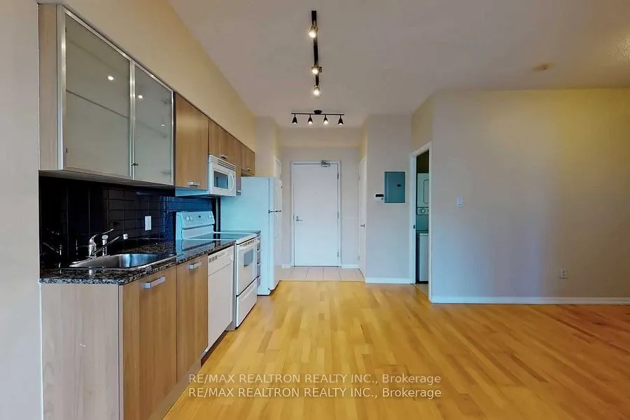 38 Grenville Street, #3809