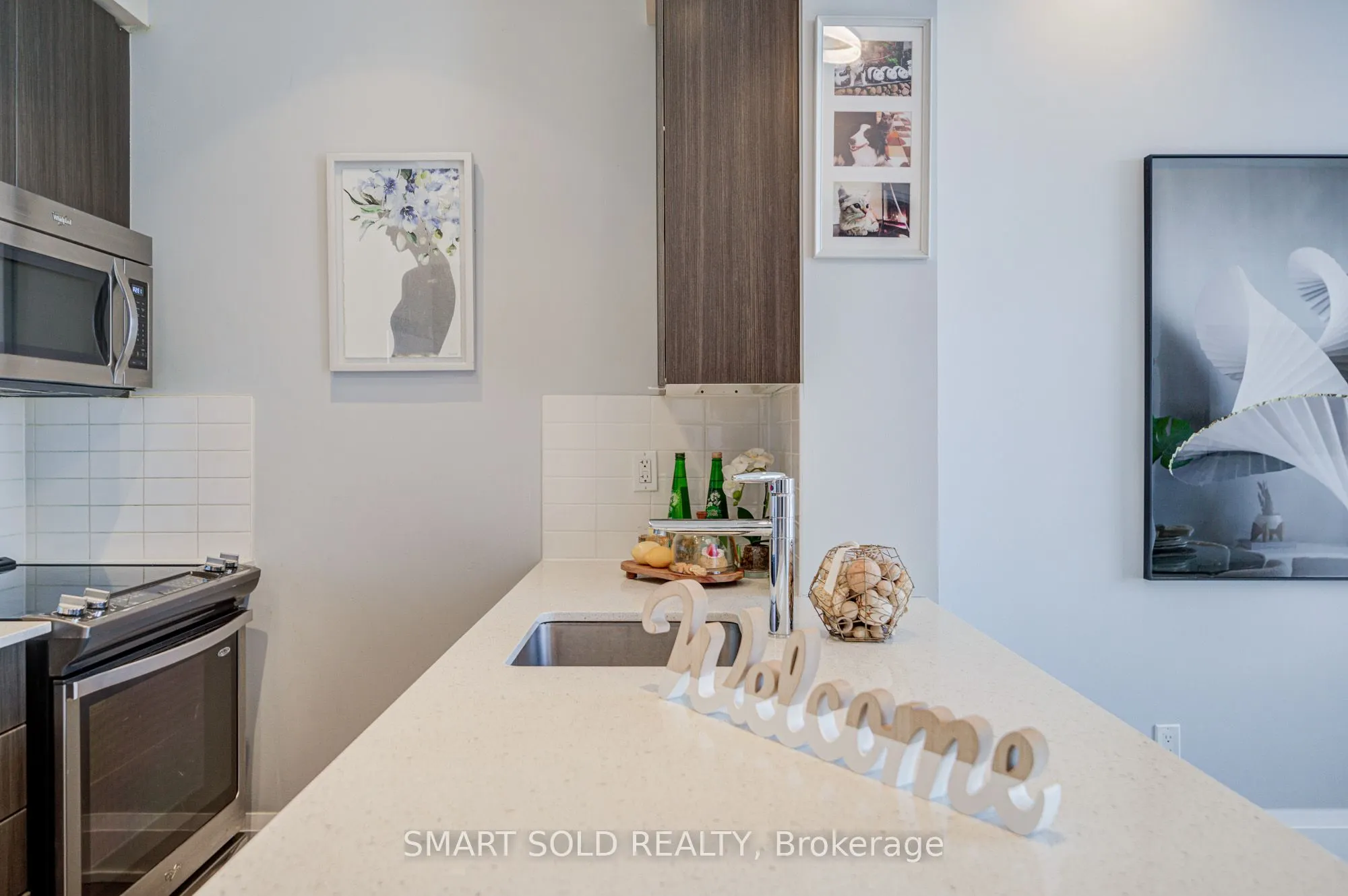 18 Graydon Hall Drive, #Ph02