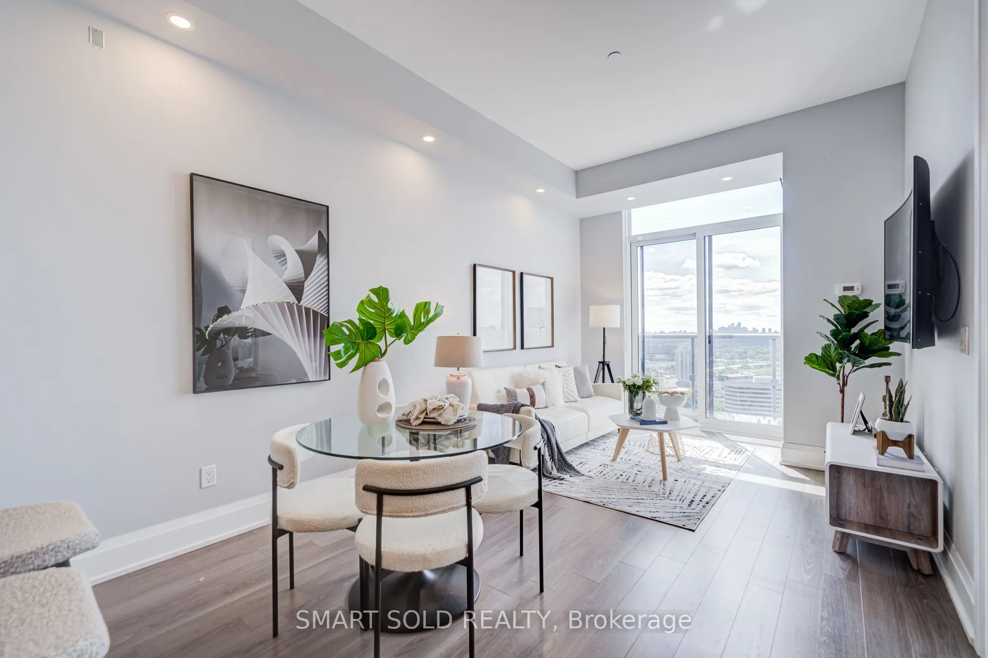 18 Graydon Hall Drive, #Ph02