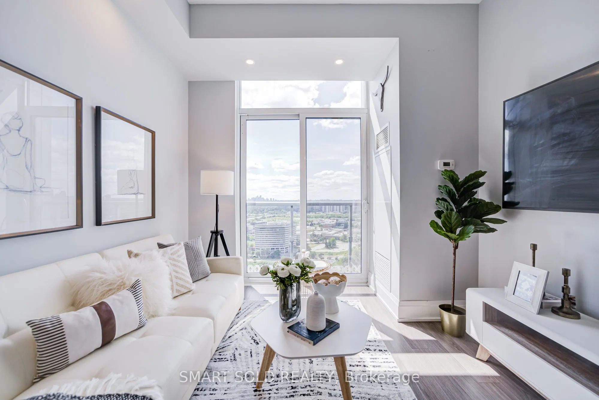 18 Graydon Hall Drive, #Ph02