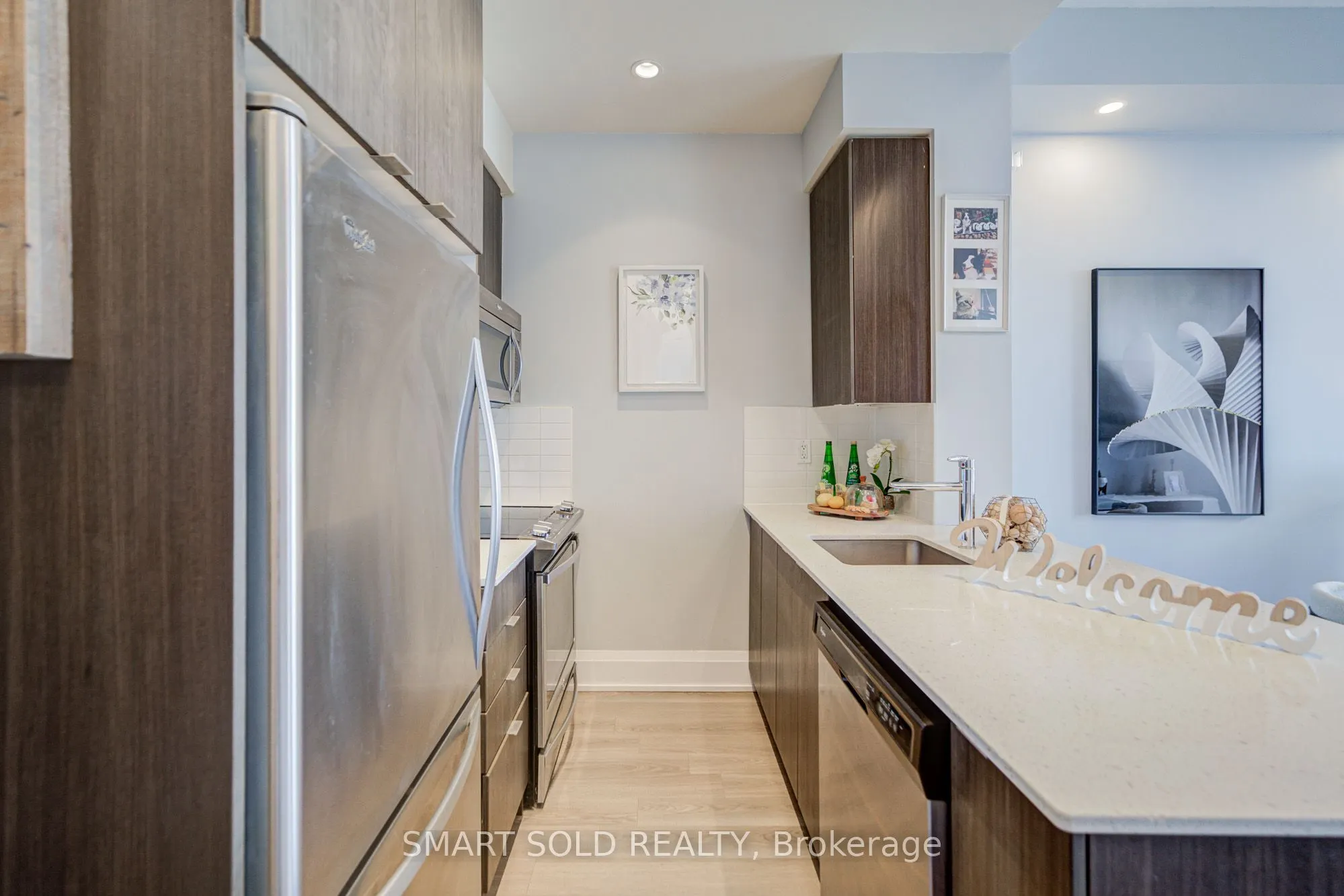 18 Graydon Hall Drive, #Ph02