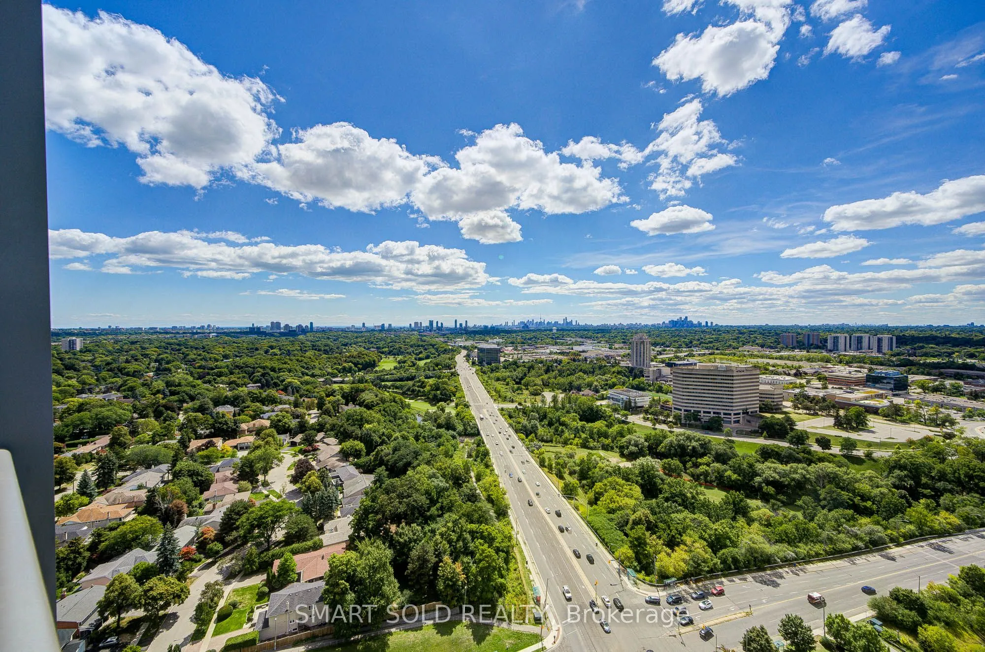 18 Graydon Hall Drive, #Ph02