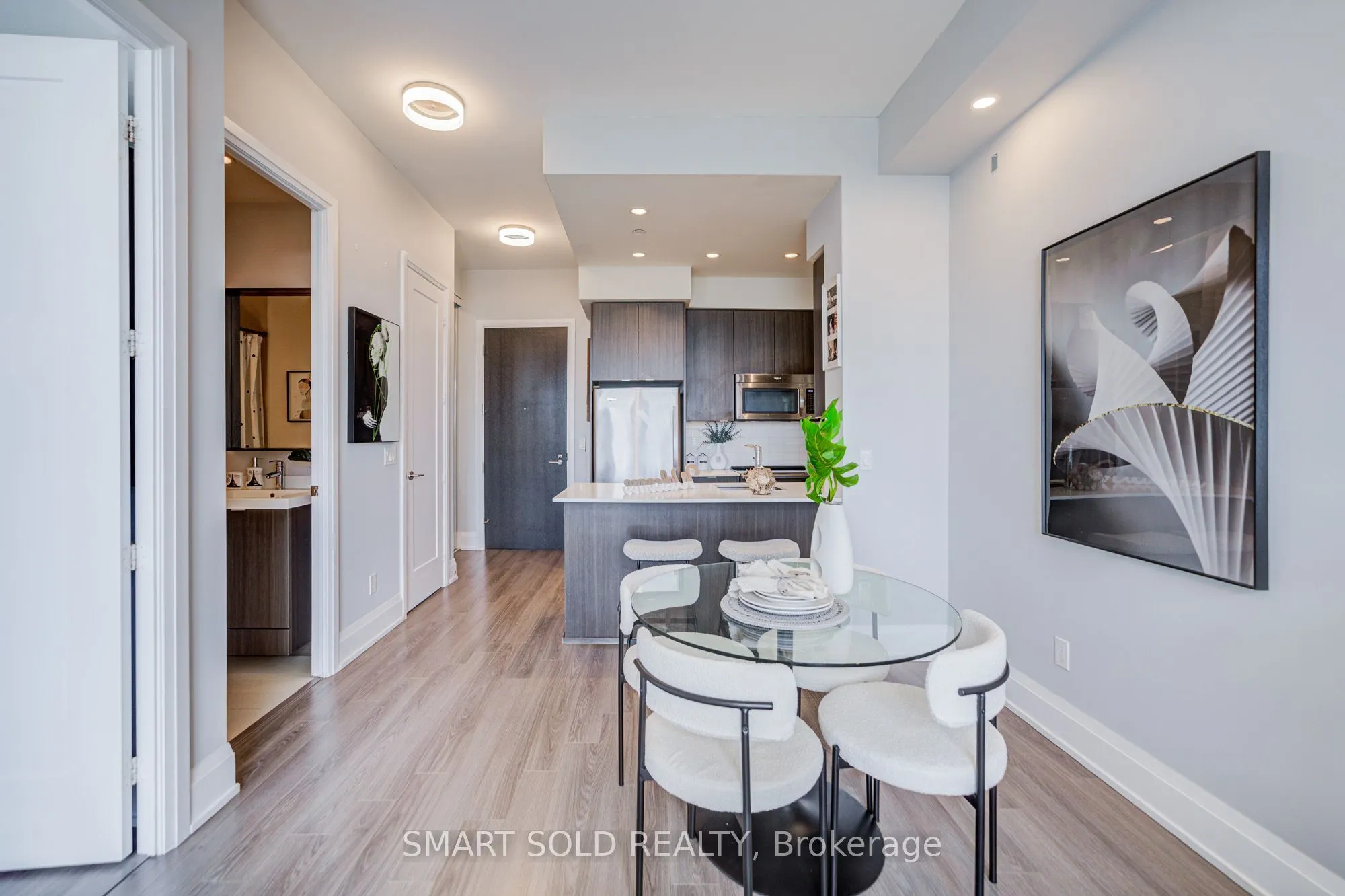 18 Graydon Hall Drive, #Ph02