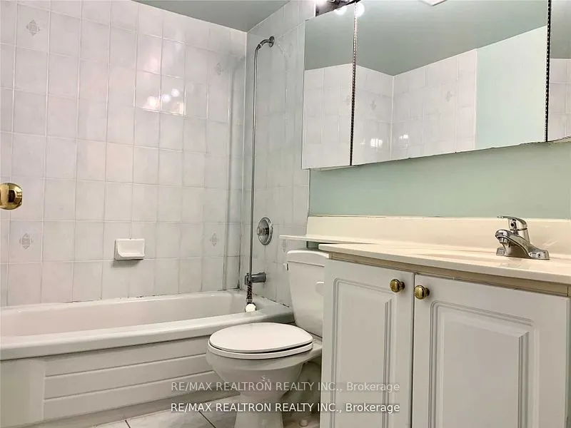 39 Pemberton Avenue, #Lph02