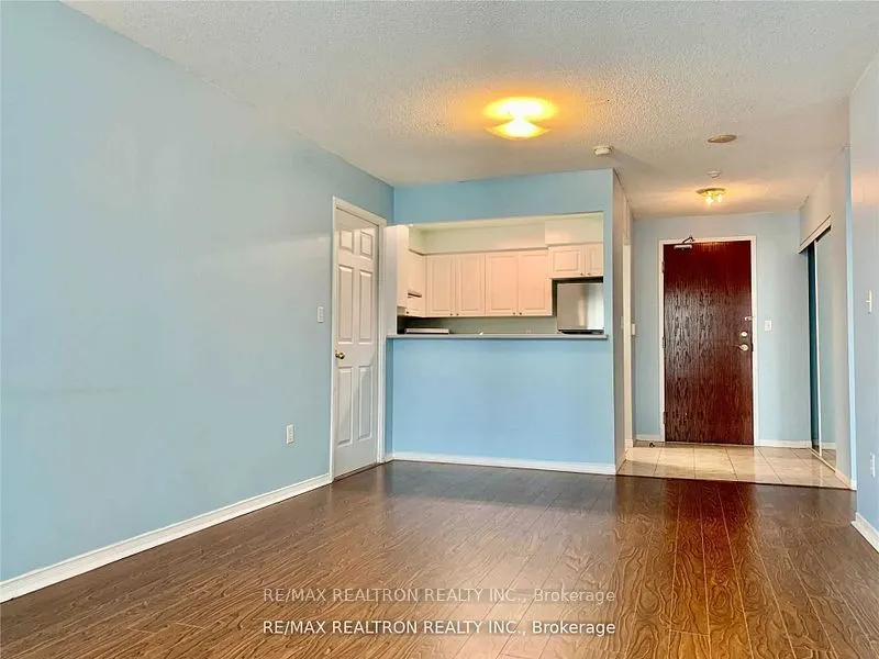 39 Pemberton Avenue, #Lph02
