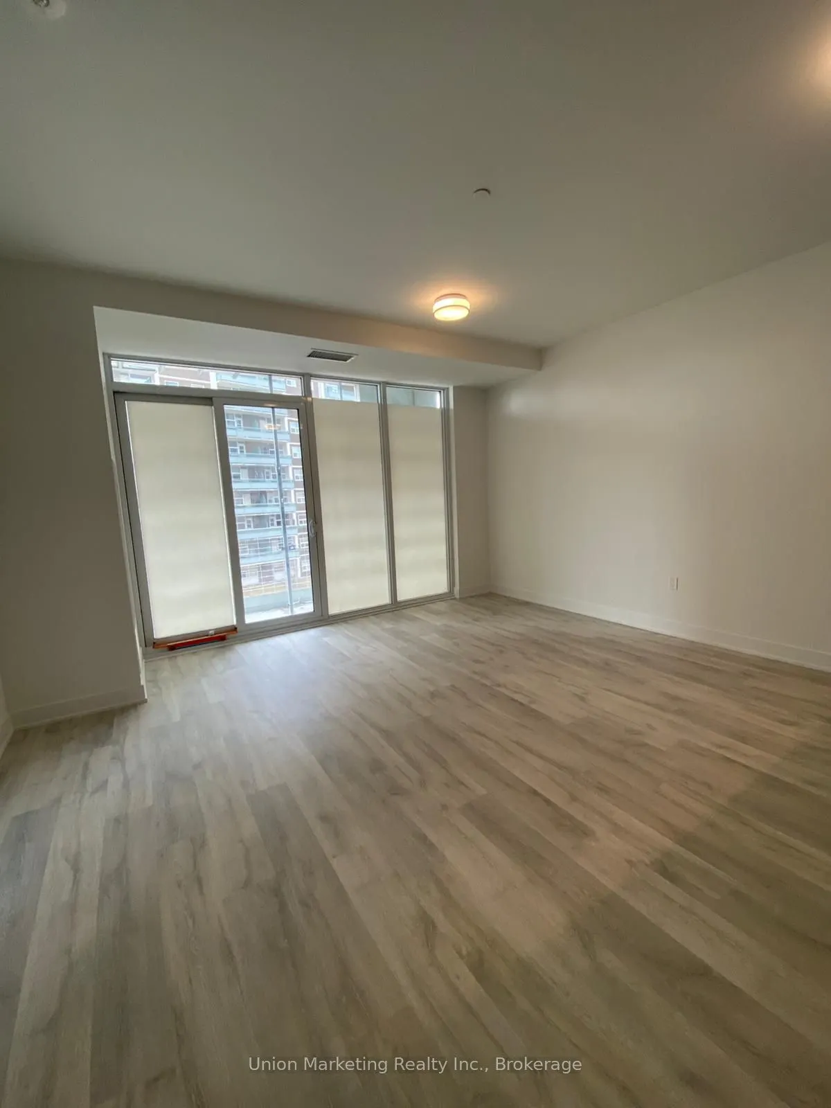 585 Bloor Street E, #319