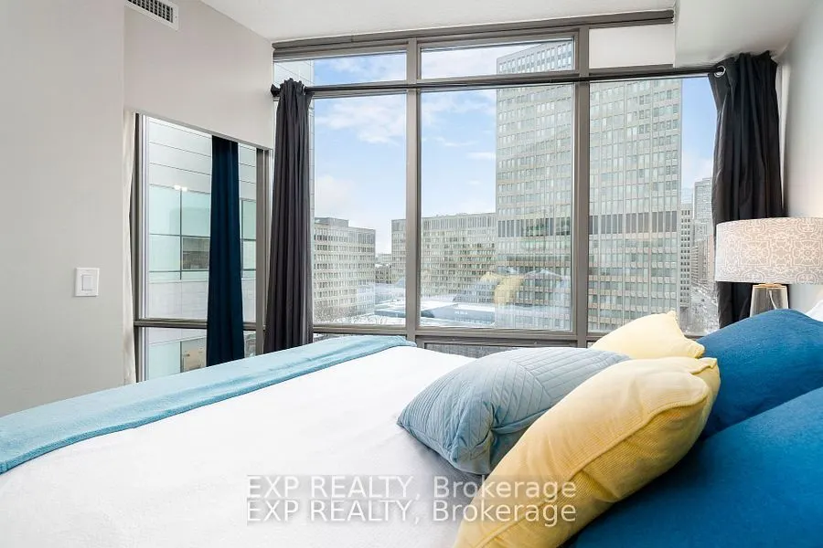 832 Bay Street, #1103