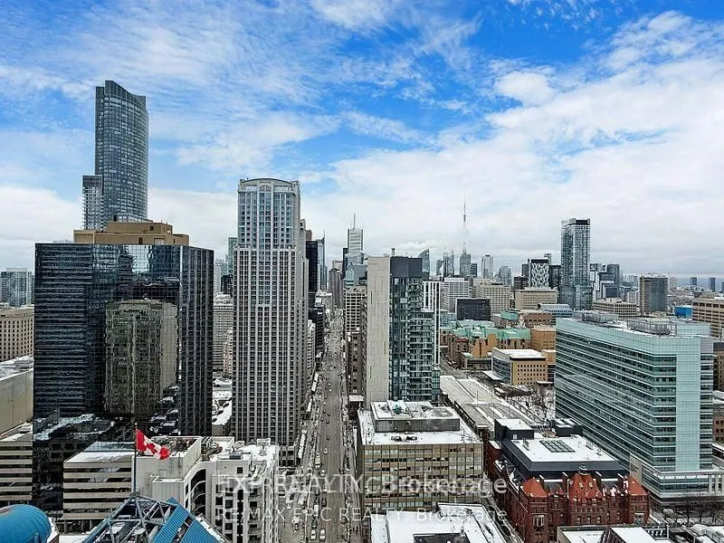 832 Bay Street, #1103