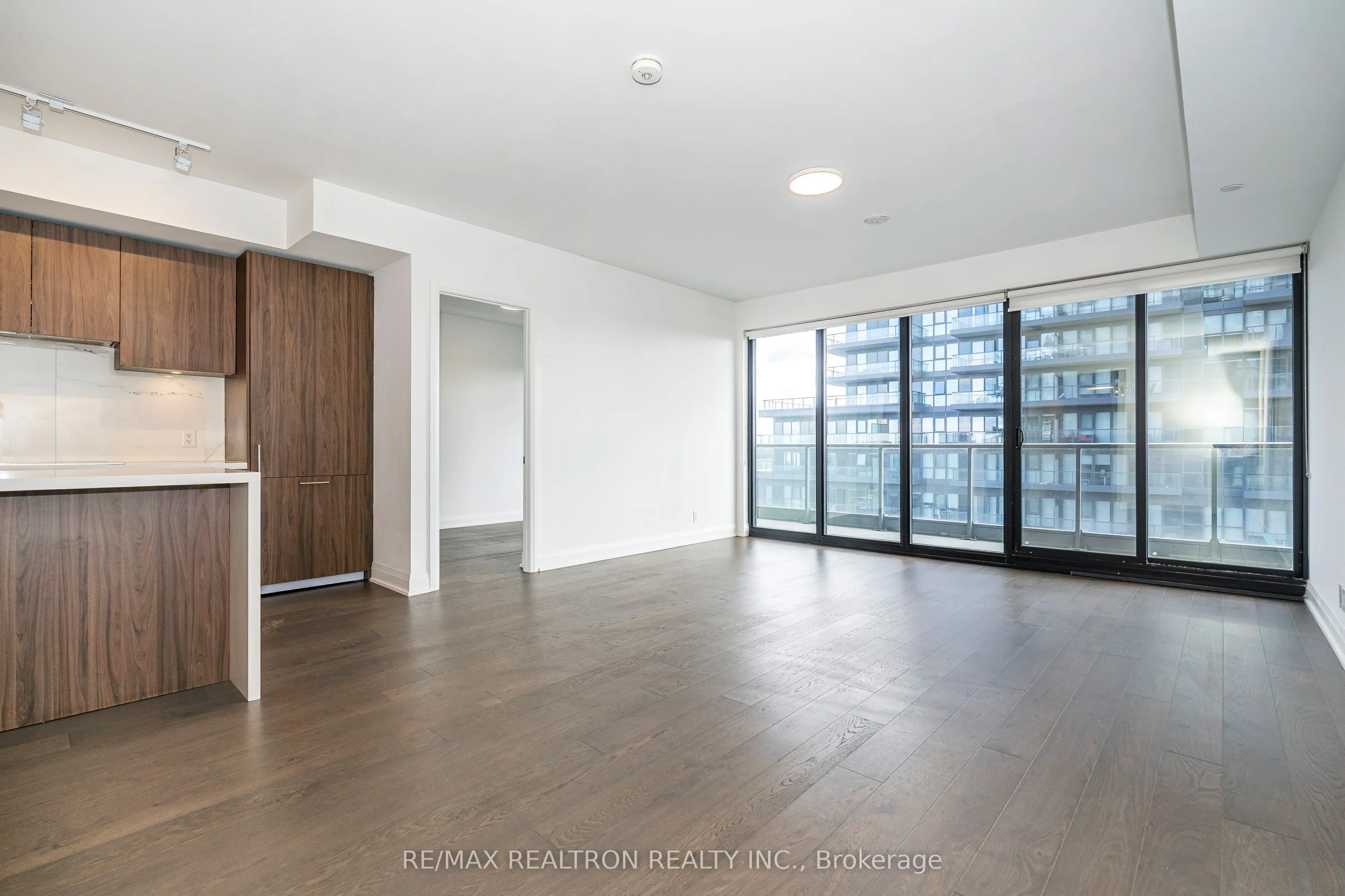 33 Frederick Todd Way, #1206