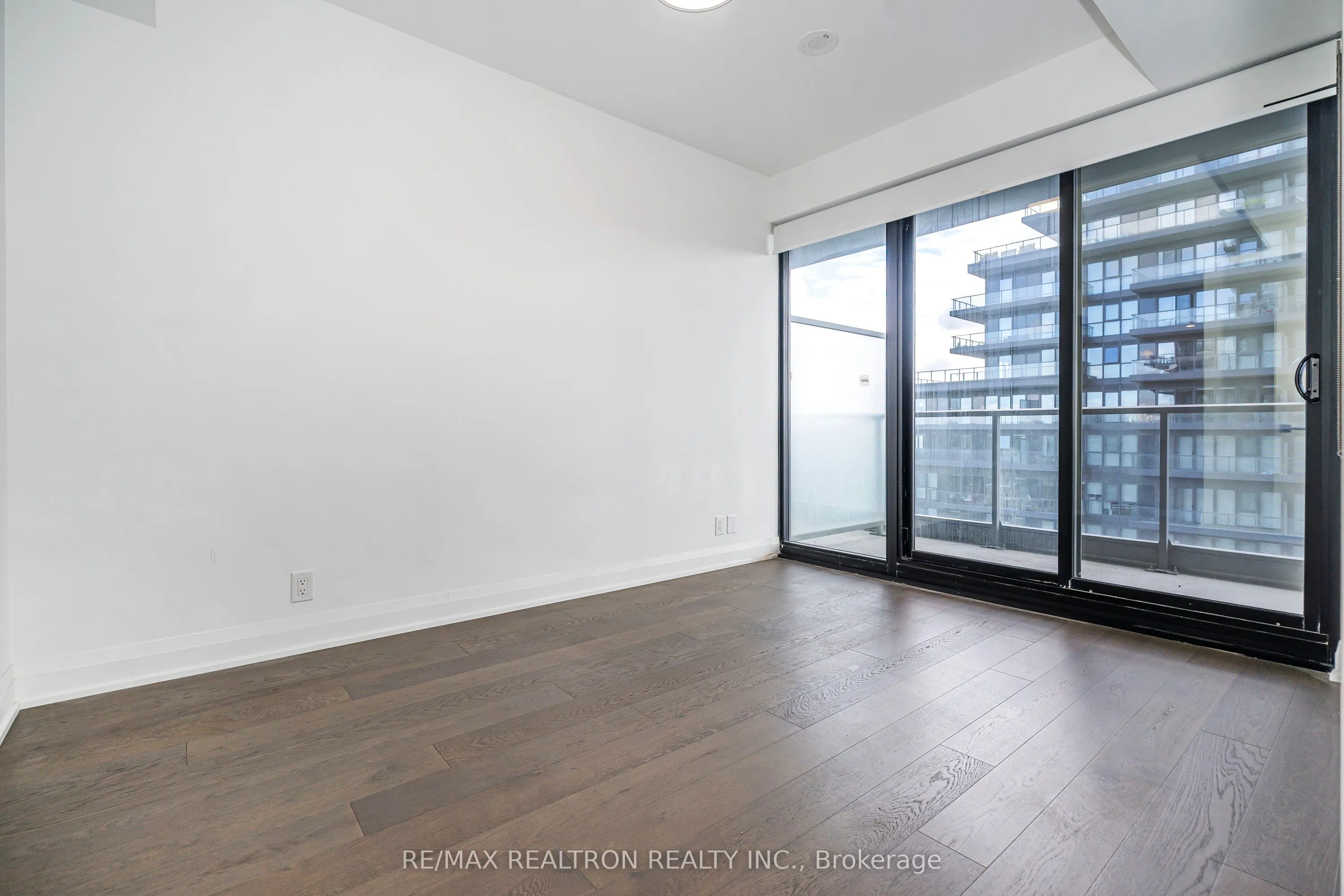 33 Frederick Todd Way, #1206