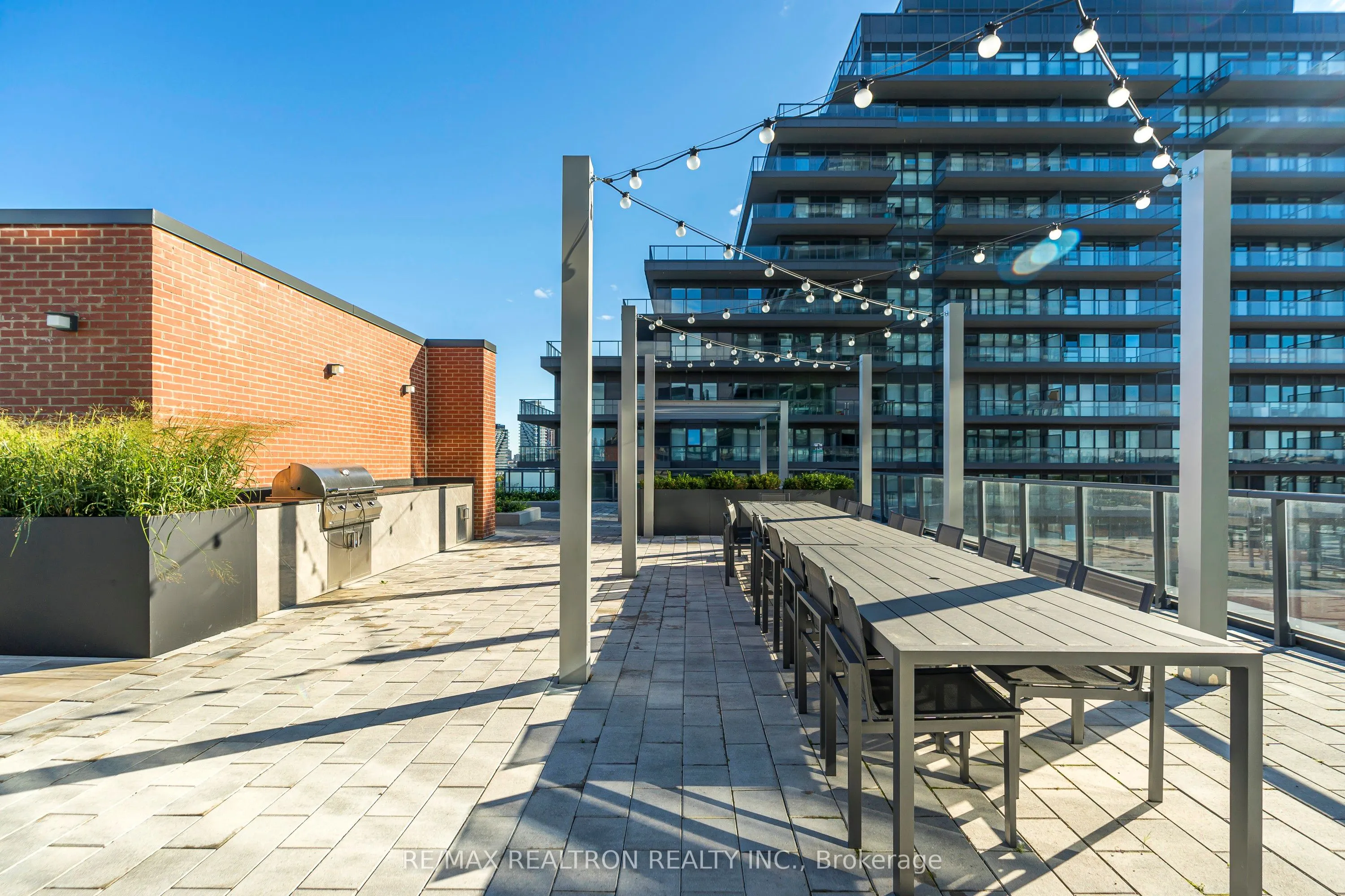 33 Frederick Todd Way, #1206