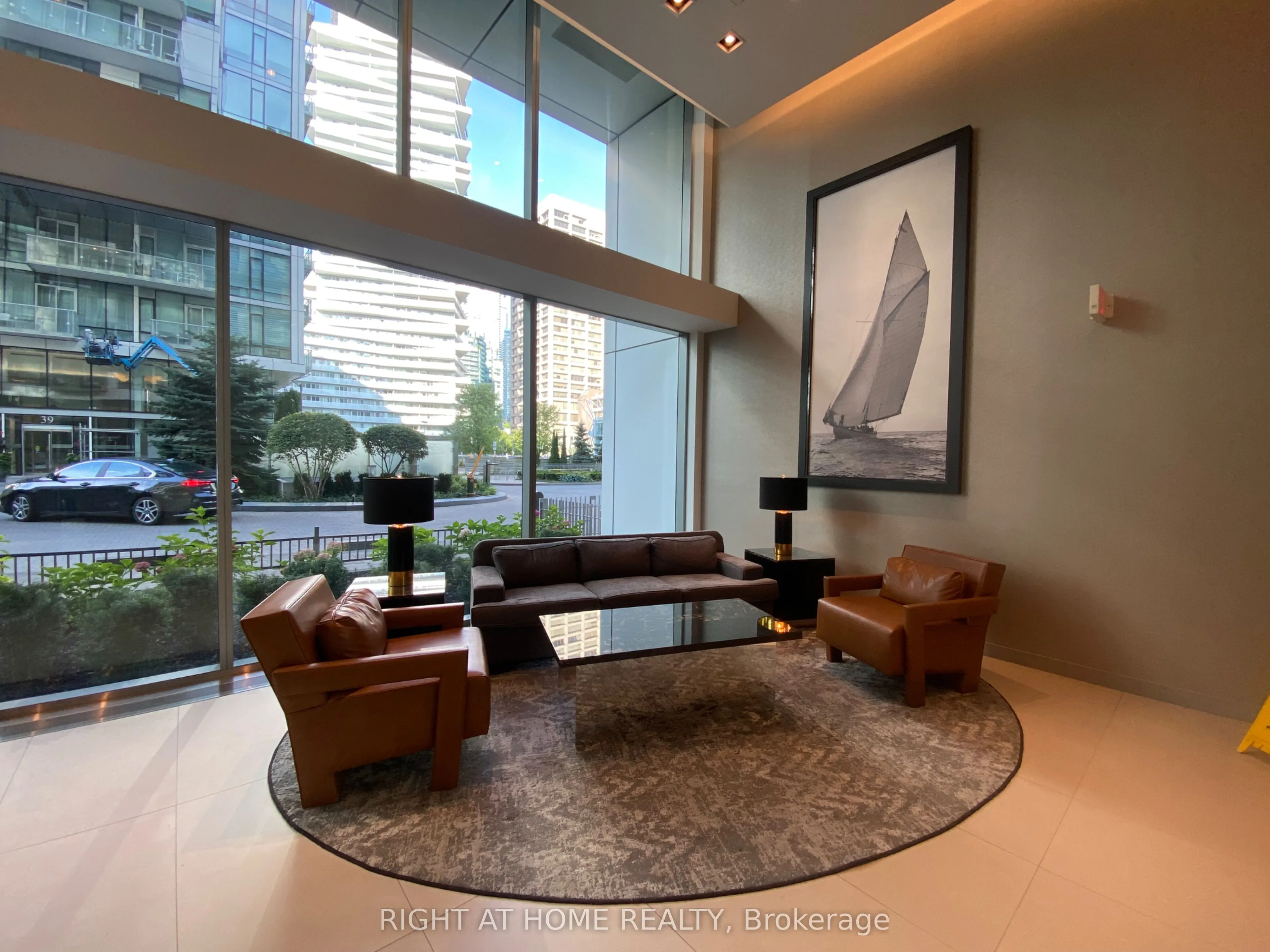 39 Queens Quay E, #610