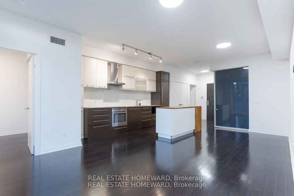 770 Bay Street, #2612