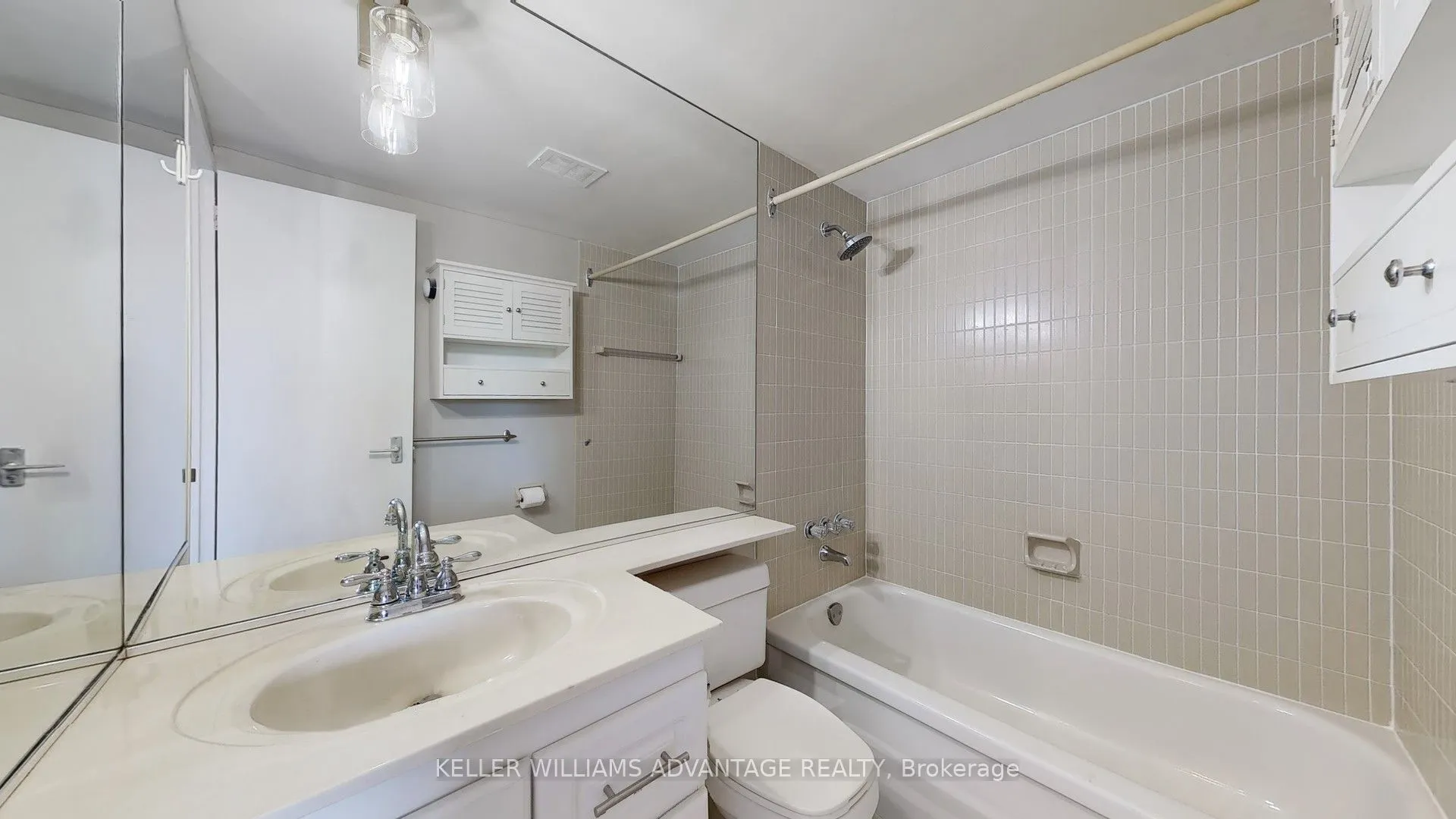 40 Homewood Avenue, #810