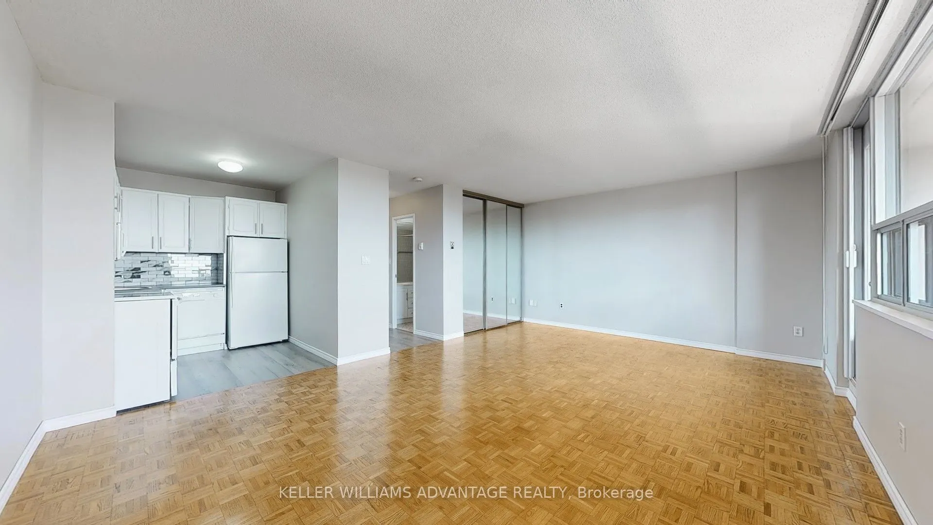 40 Homewood Avenue, #810
