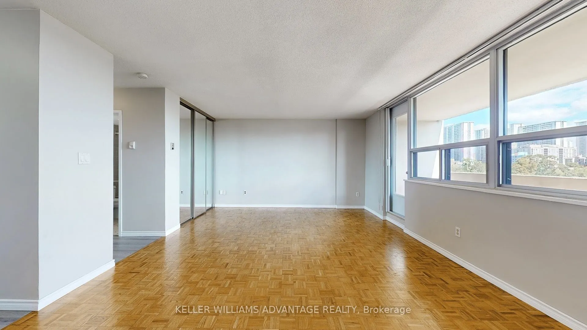 40 Homewood Avenue, #810