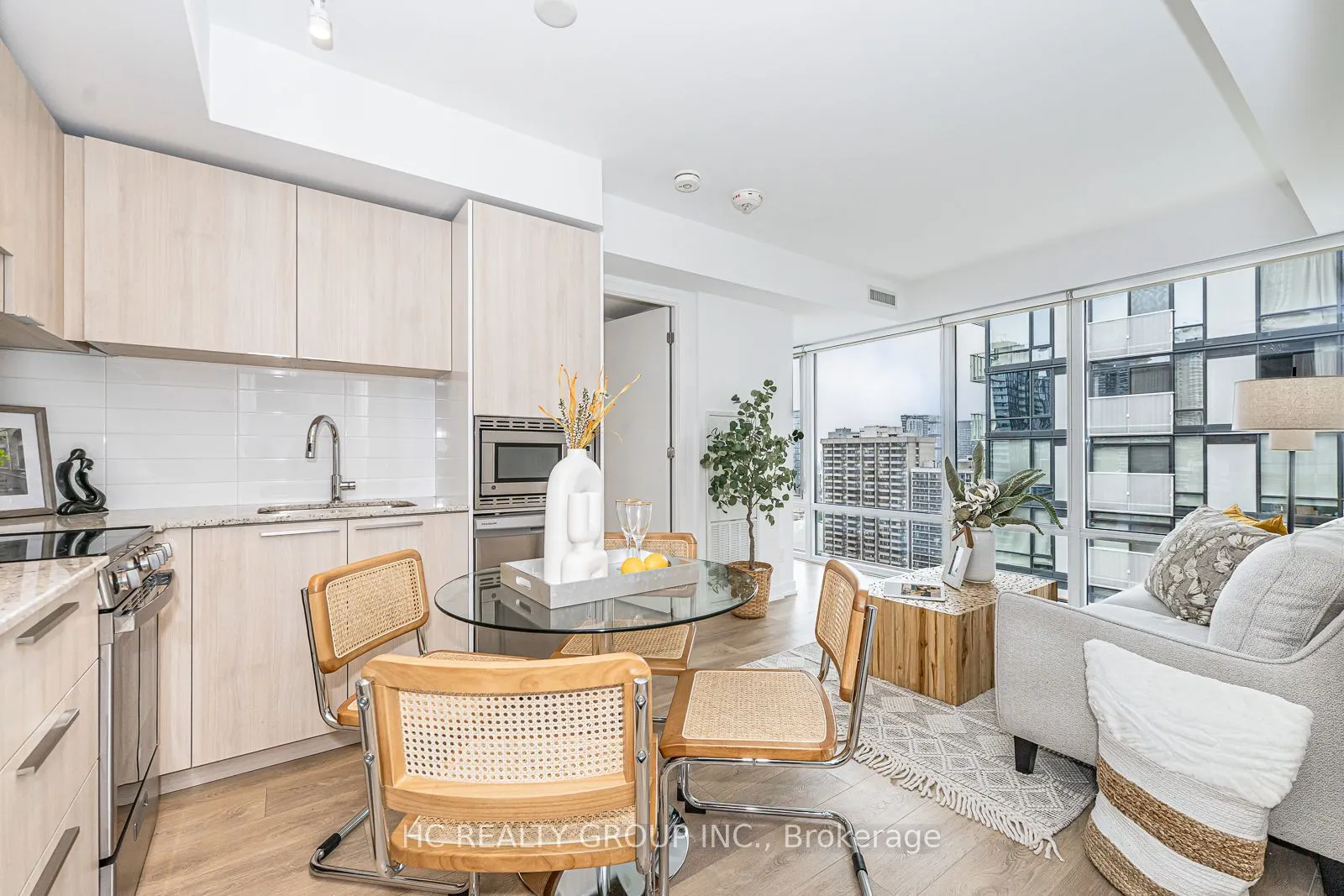 18 Maitland Terrace, #2403
