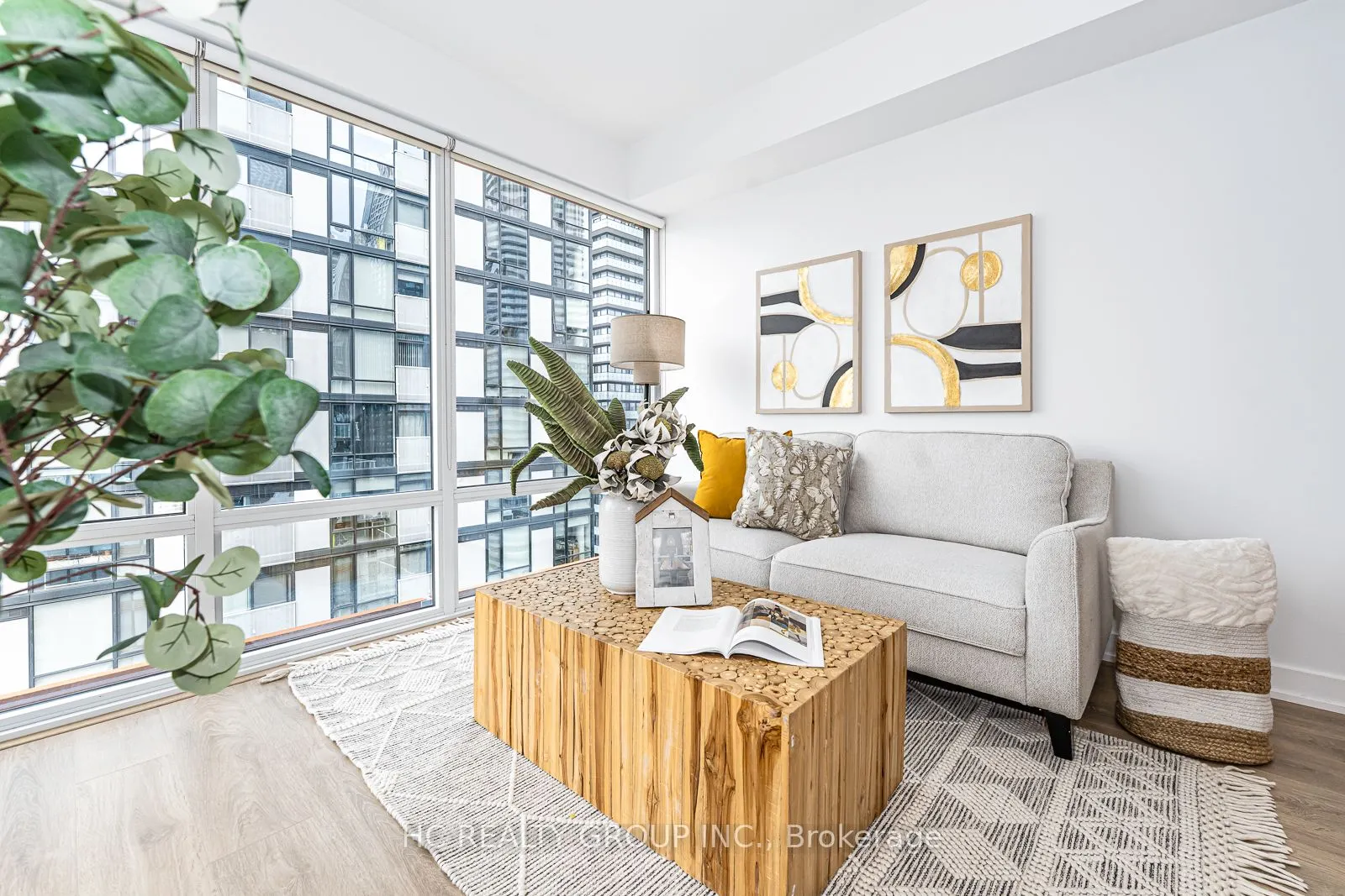 18 Maitland Terrace, #2403
