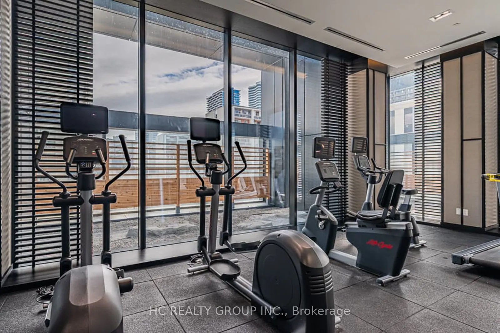 18 Maitland Terrace, #2403