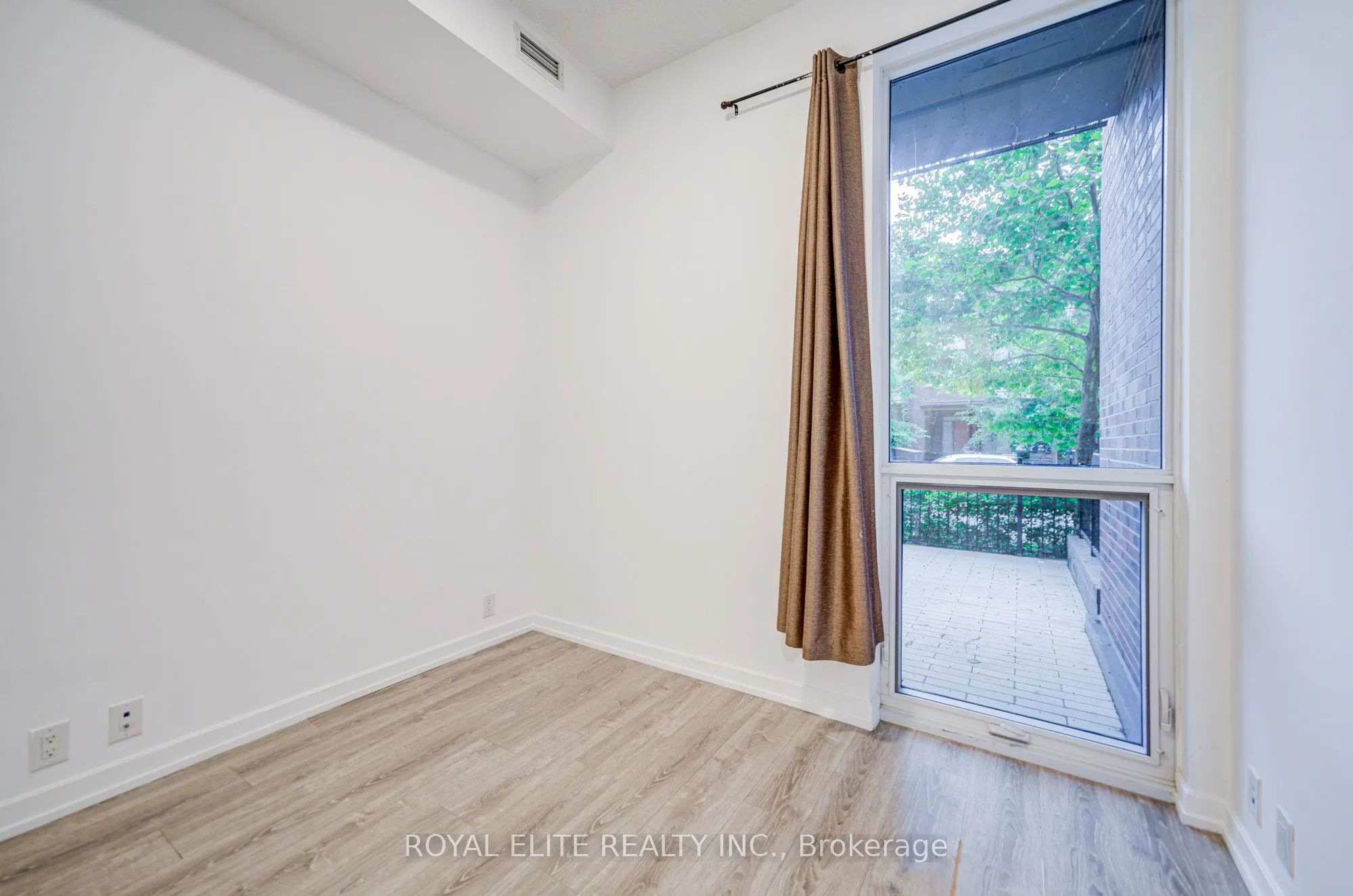 20 Tubman Avenue, #101
