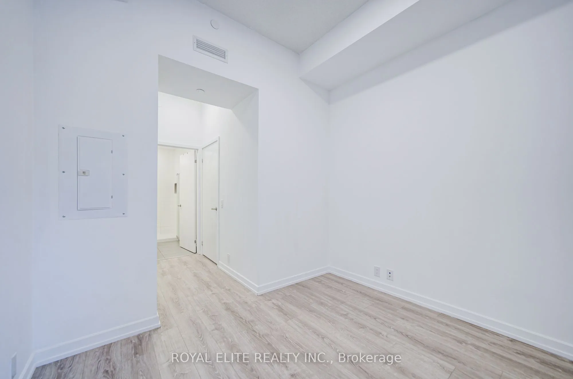20 Tubman Avenue, #101