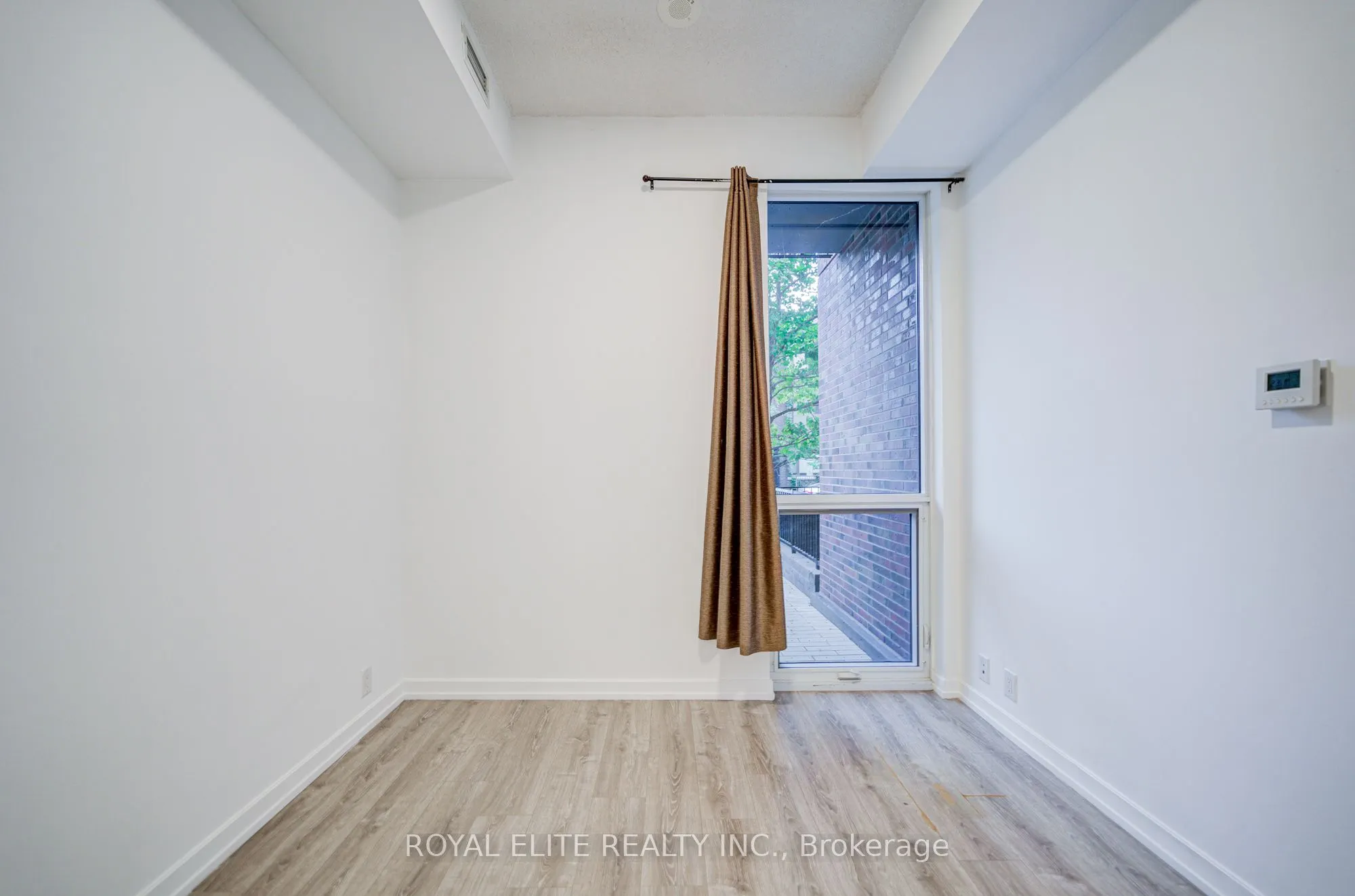20 Tubman Avenue, #101
