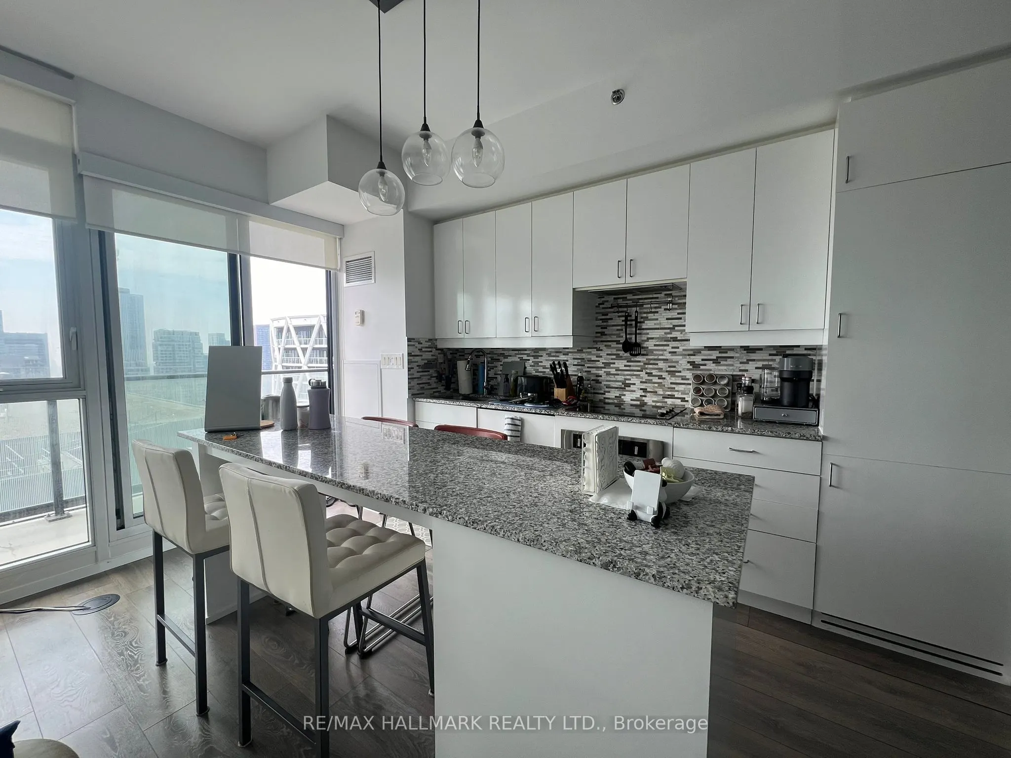 426 University Avenue, #3705