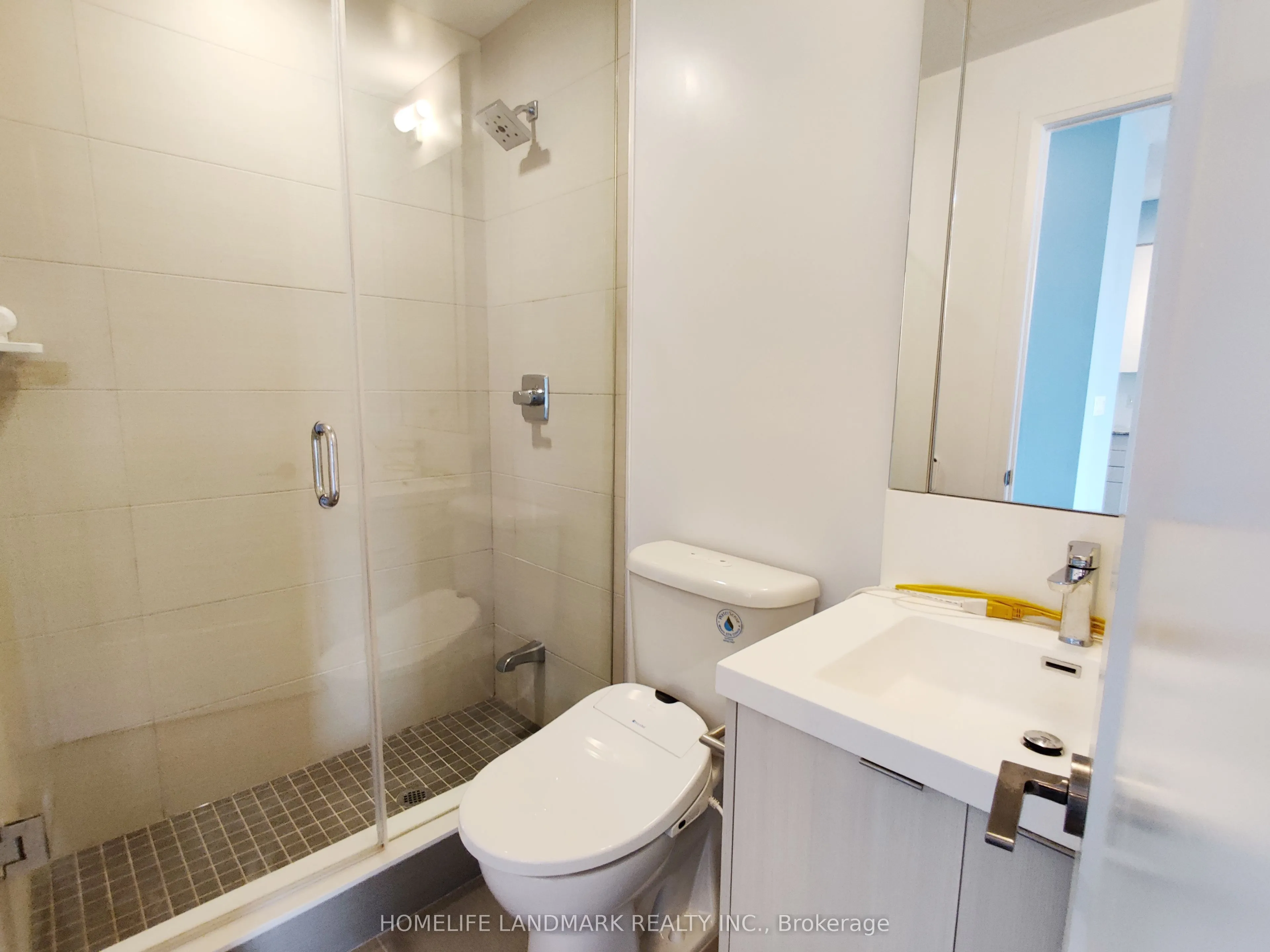 101 Erskine Avenue, #805
