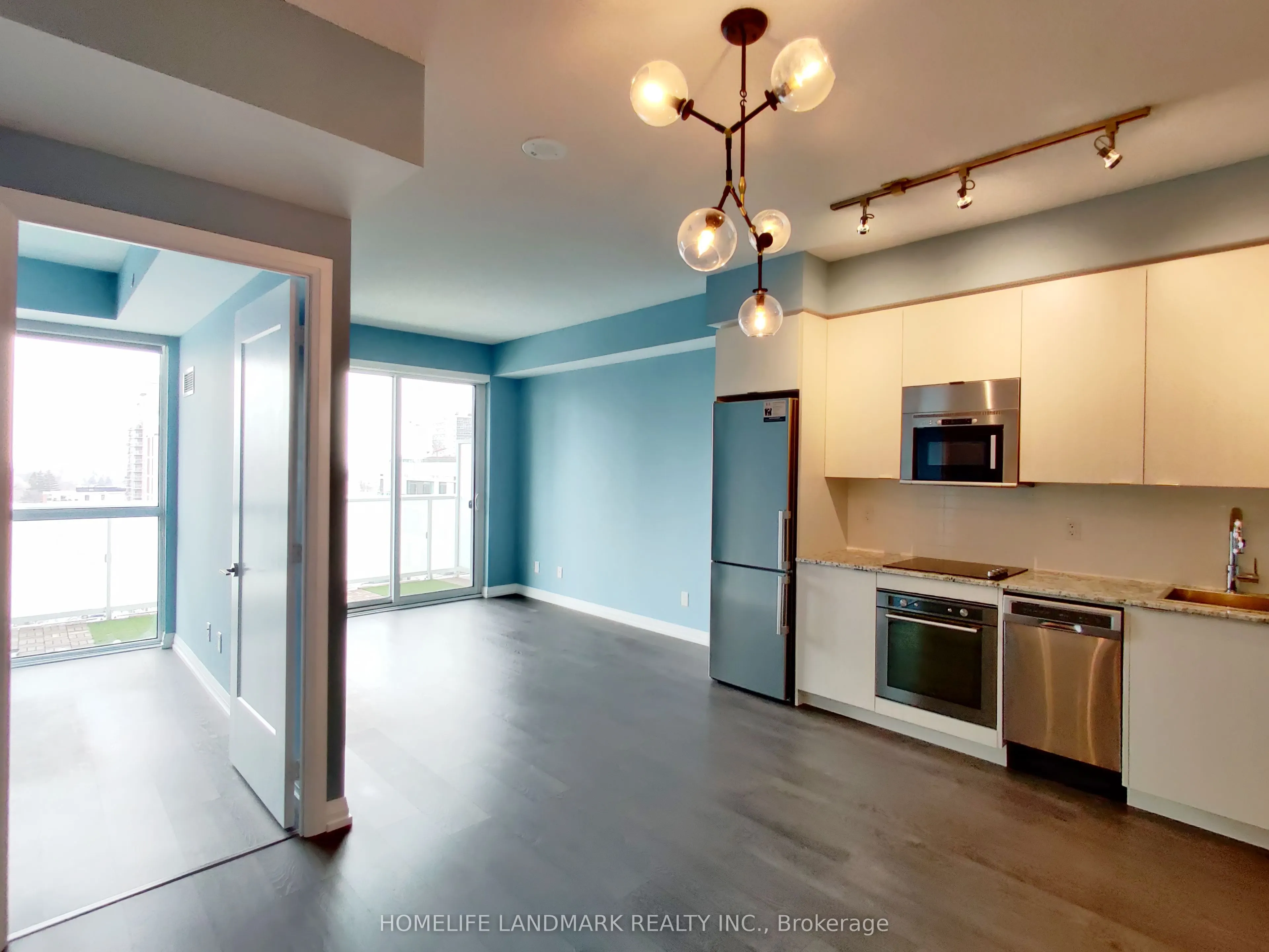 101 Erskine Avenue, #805