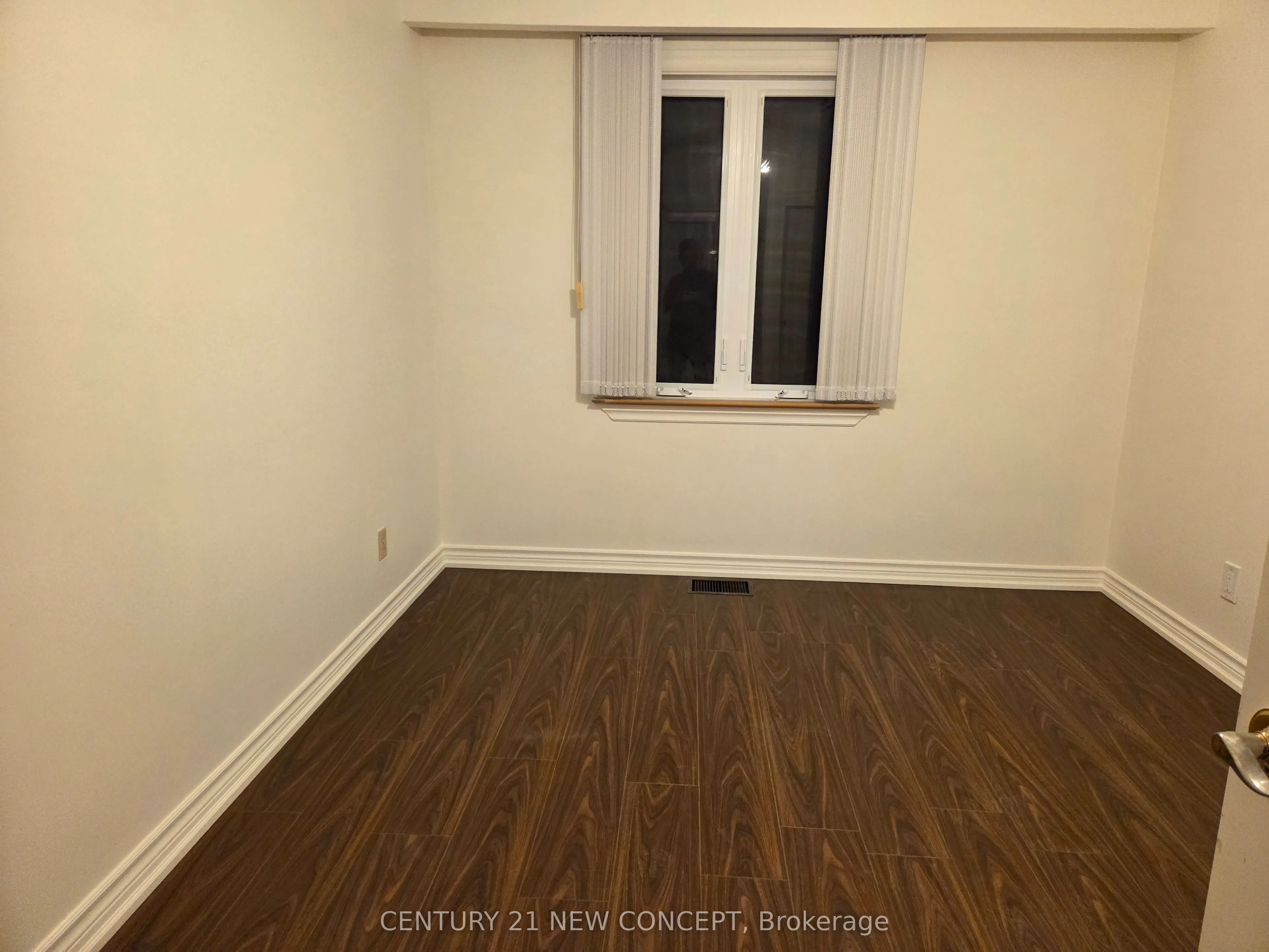 9 Bowerbank Drive, #Main Floor