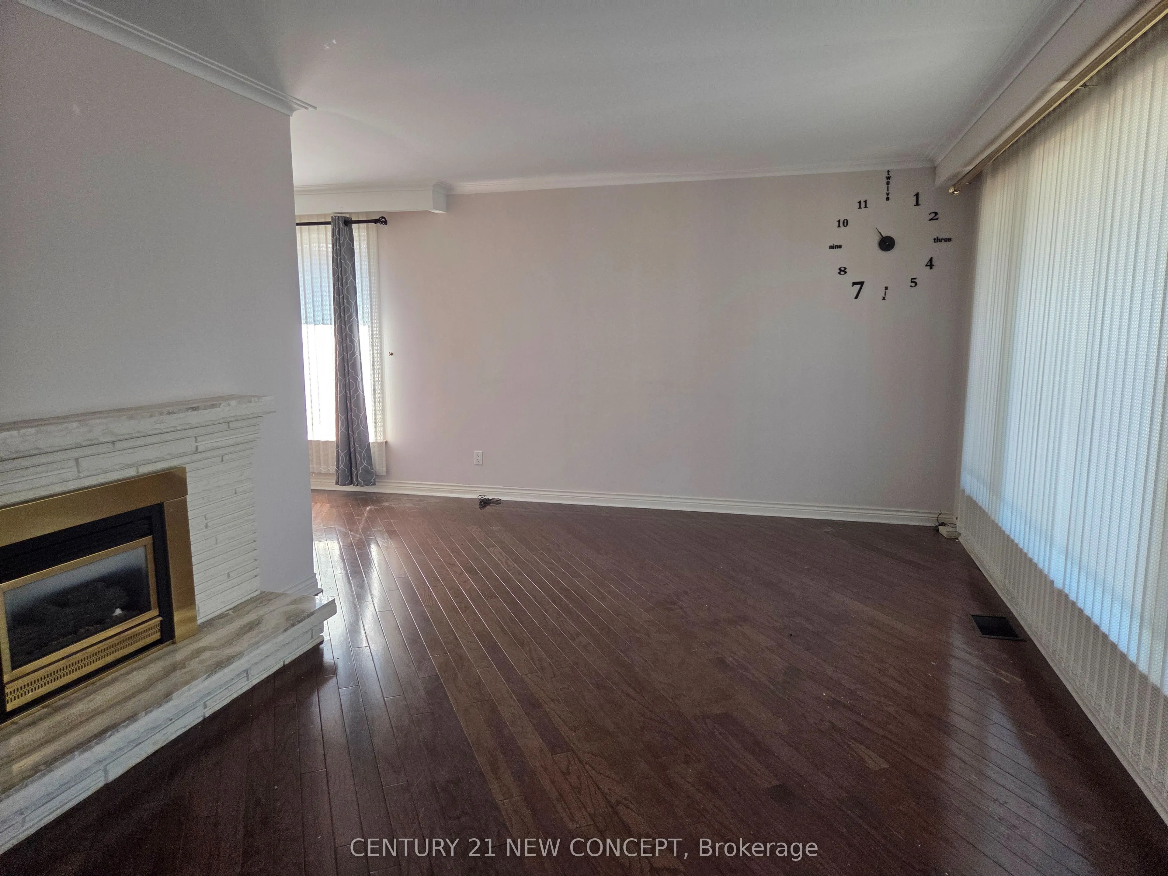 9 Bowerbank Drive, #Main Floor