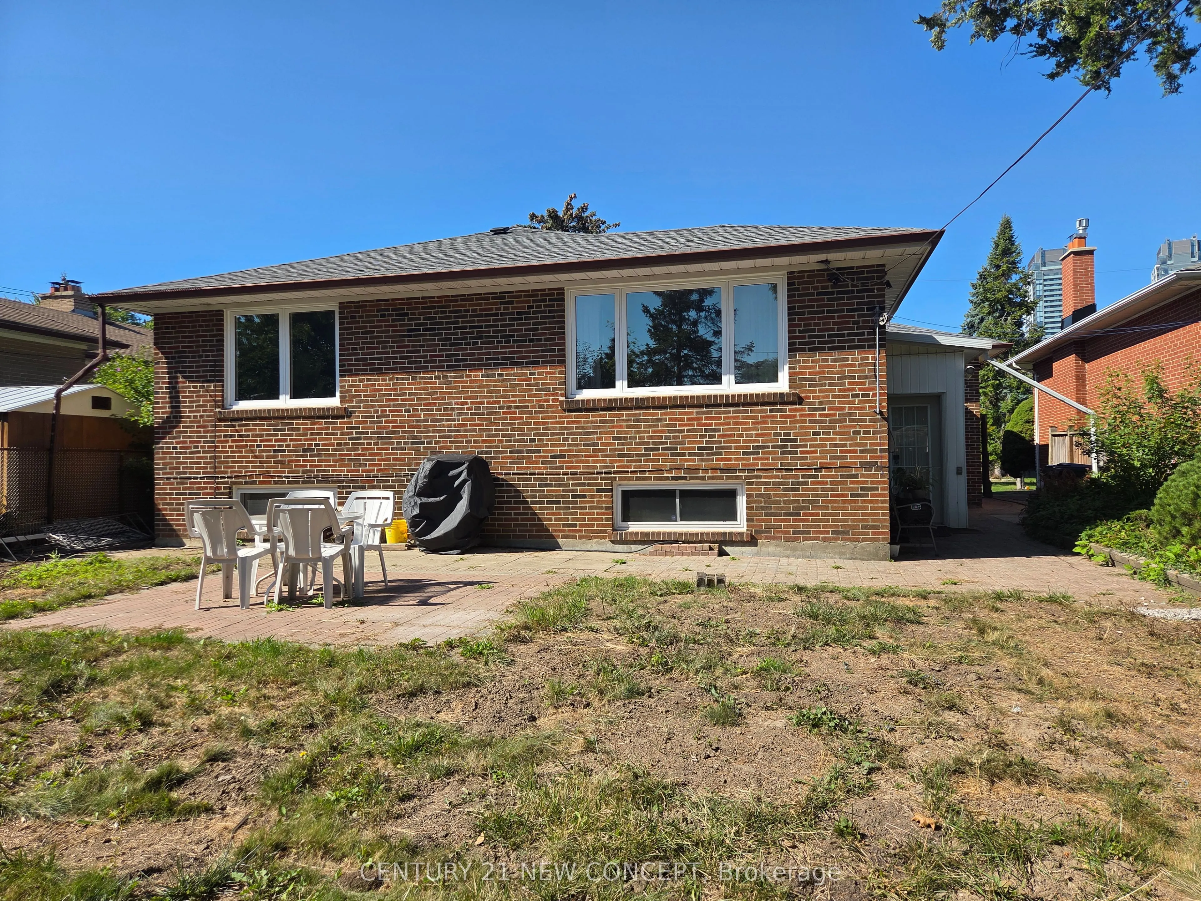 9 Bowerbank Drive, #Main Floor