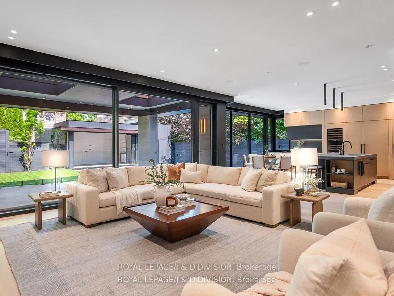 5 Fidelia Avenue