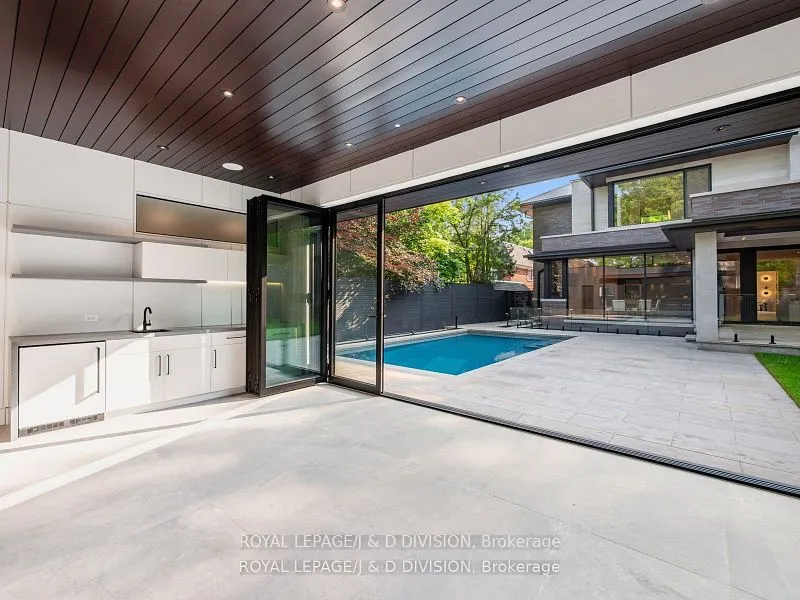 5 Fidelia Avenue
