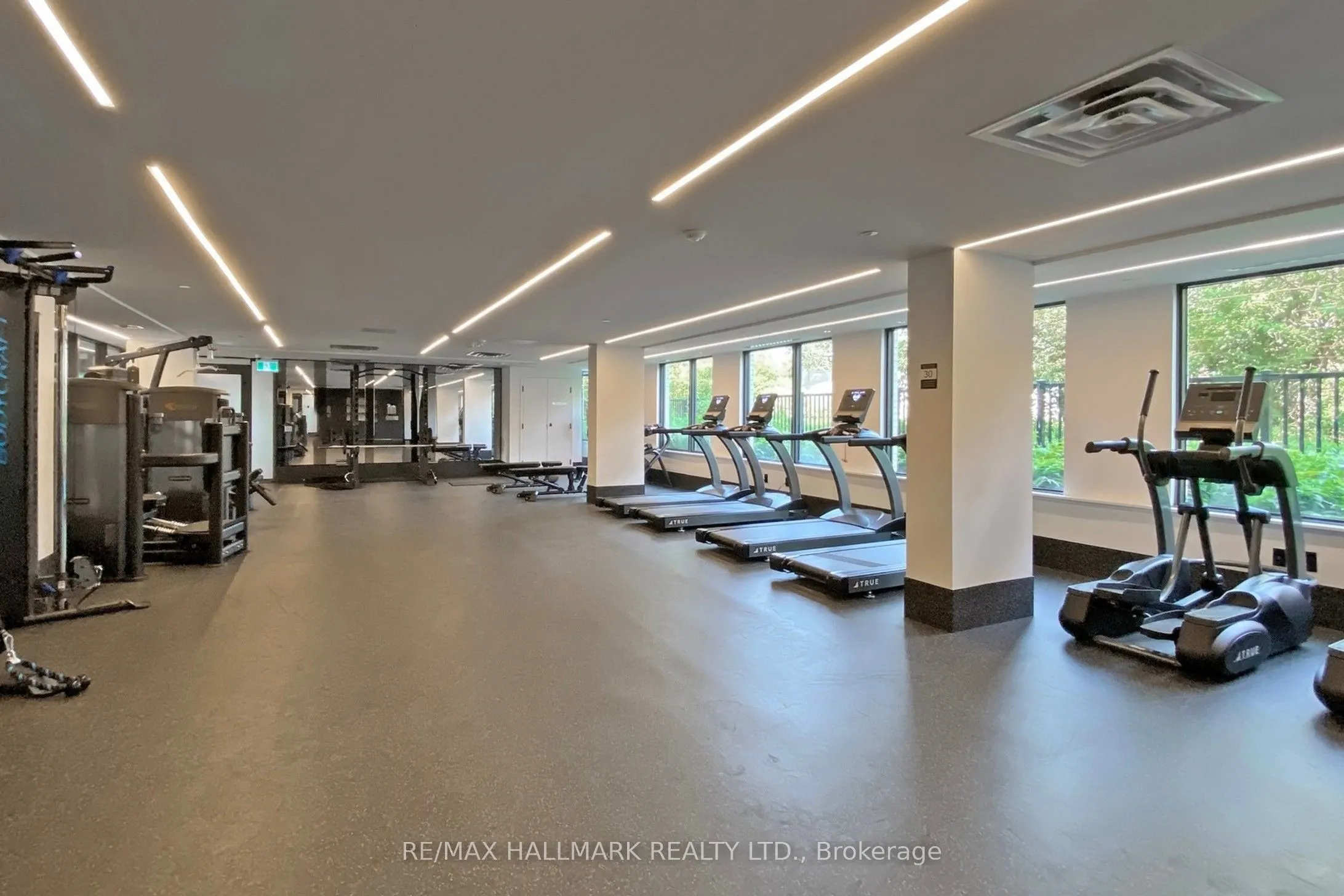 500 Wilson Avenue, #424