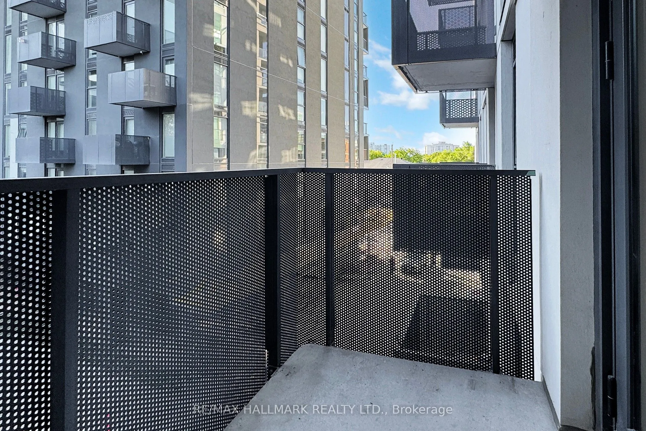 500 Wilson Avenue, #424