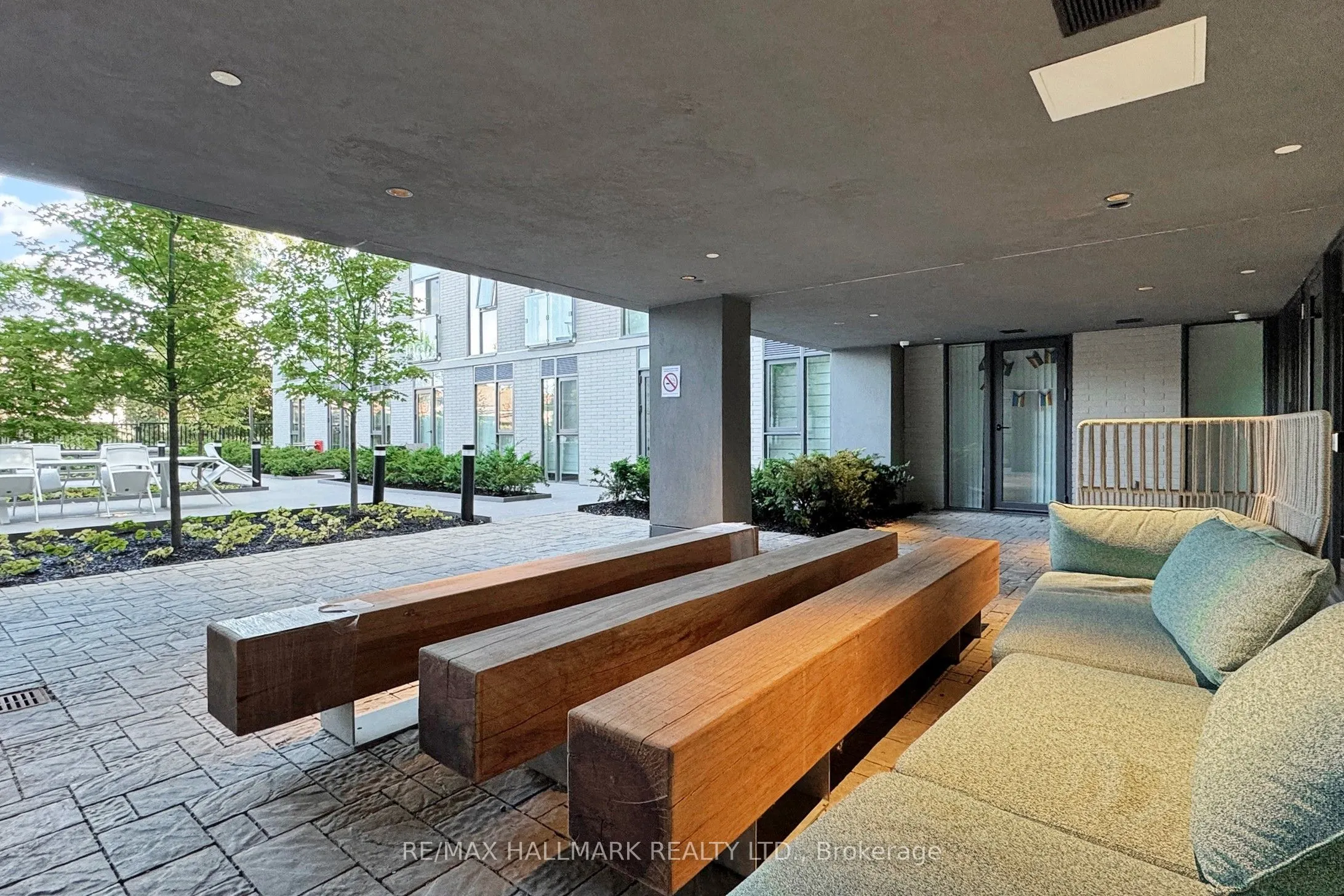 500 Wilson Avenue, #424