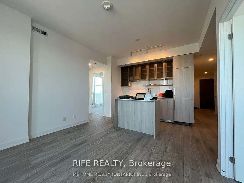 15 Holmes Avenue, #1504