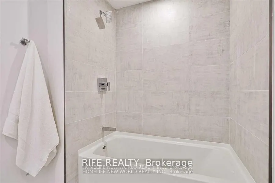 15 Holmes Avenue, #1504