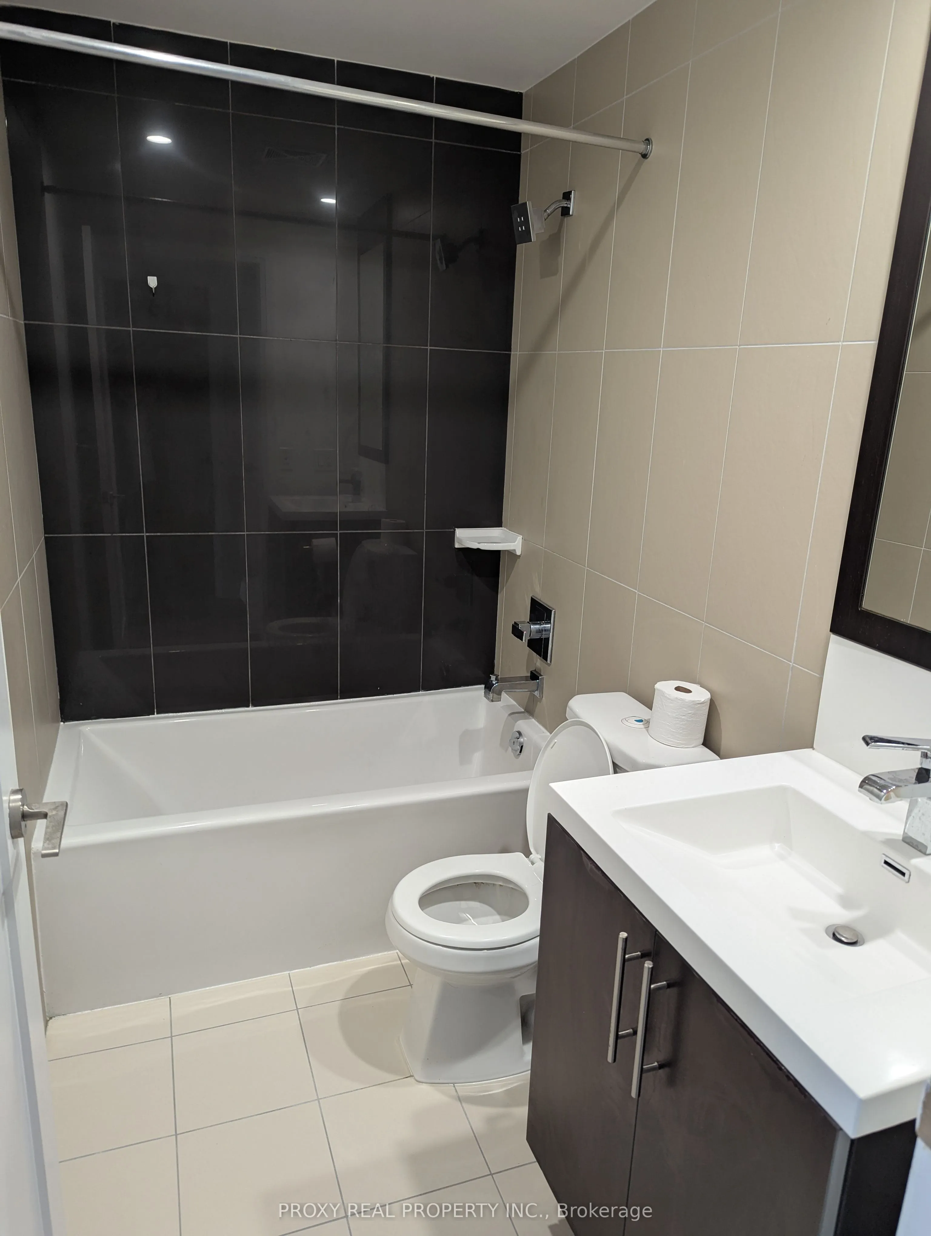 2 Anndale Drive, #2502