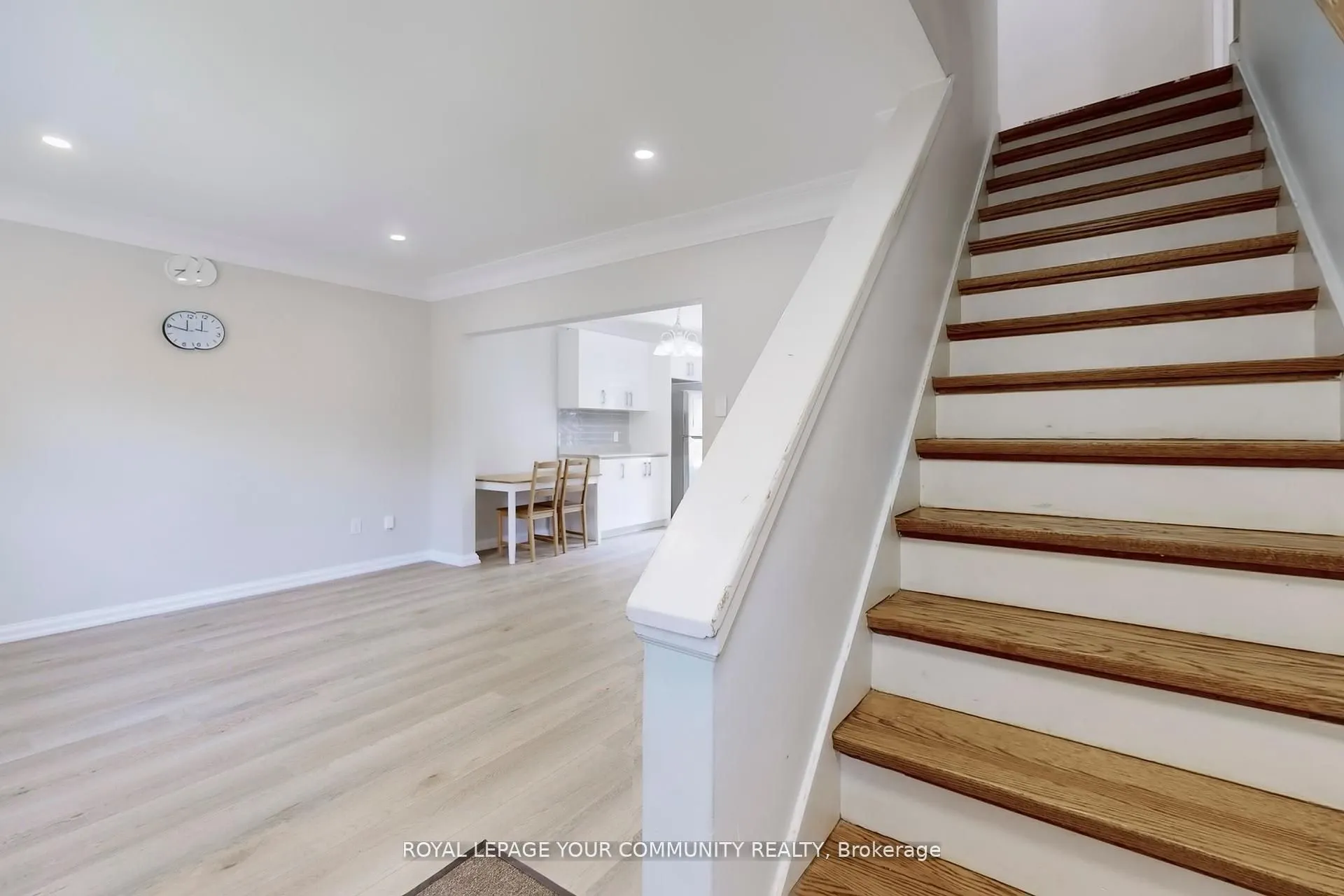19 Homewood Avenue, #Upper