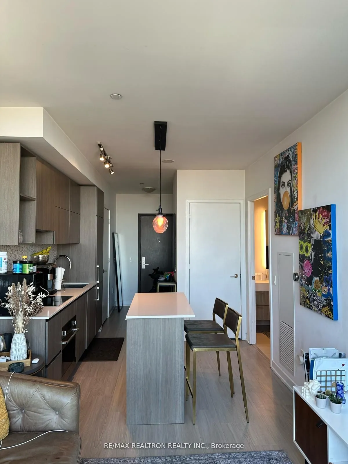 1 Yorkville Avenue, #3210